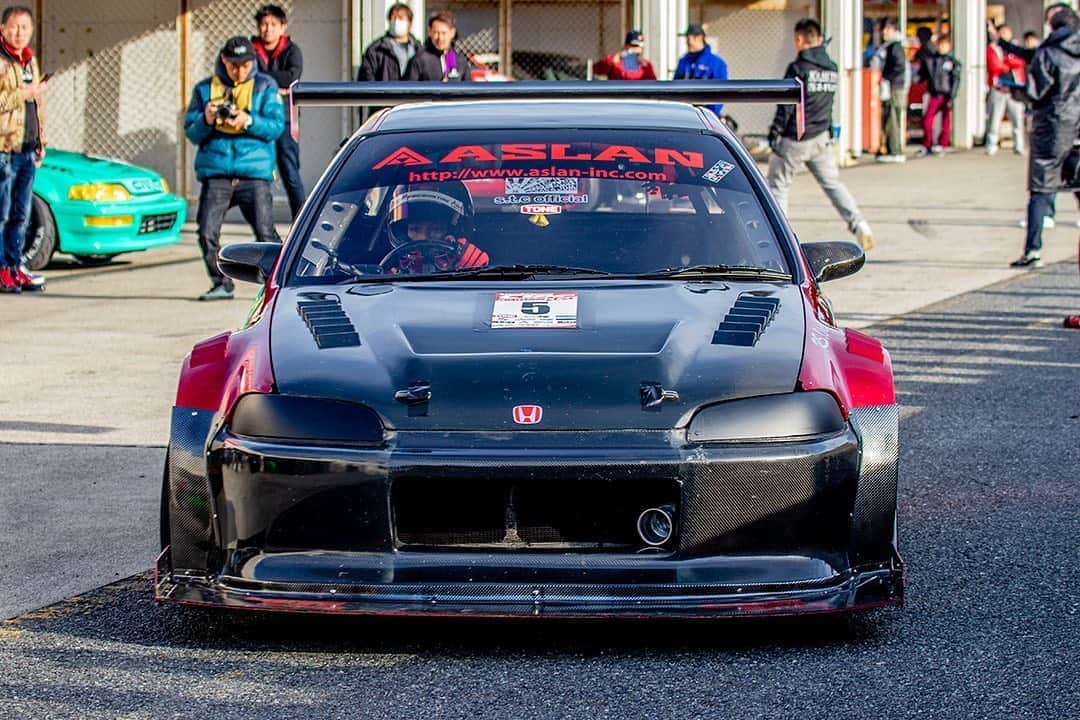 mistbahnさんのインスタグラム写真 - (mistbahnInstagram)「_ ASLAN Honda K24-Swapped EG6 CIVIC _ _ Shot on 19-Jan 2020  "CTAC(Central Time Attack Challenge)" at Central Circuit (Hyogo, Japan) _ car(Jan 2020): @aslan_inc_japan driver(Jan 2020): @tomo.temple.aslan ※The owner of this car has changed from ASLAN to @yujichocoball in Jul 2020. photo: @mistbahn _ _ JP) 2020年01月19日、セントラルサーキットで開催されたCTAC(セントラル・タイムアタック・チャレンジ)で撮影。 _ _ #ctac #ctac2020 #aslan #アスラン #aslan_inc_japan #centralcircuit #セントラルサーキット #civic #hondacivic #ホンダシビック #シビック #hondacivicsir #eg #eg6 #egcivc #k20 #k20a #k24 #kswapped #kseries #kswap #kanjo #kanjozoku #templeracing #テンプルレーシング #ctac #tuningcartimeattack #timeattack #timeattackjapan #hondasontrack」9月20日 8時15分 - mistbahn