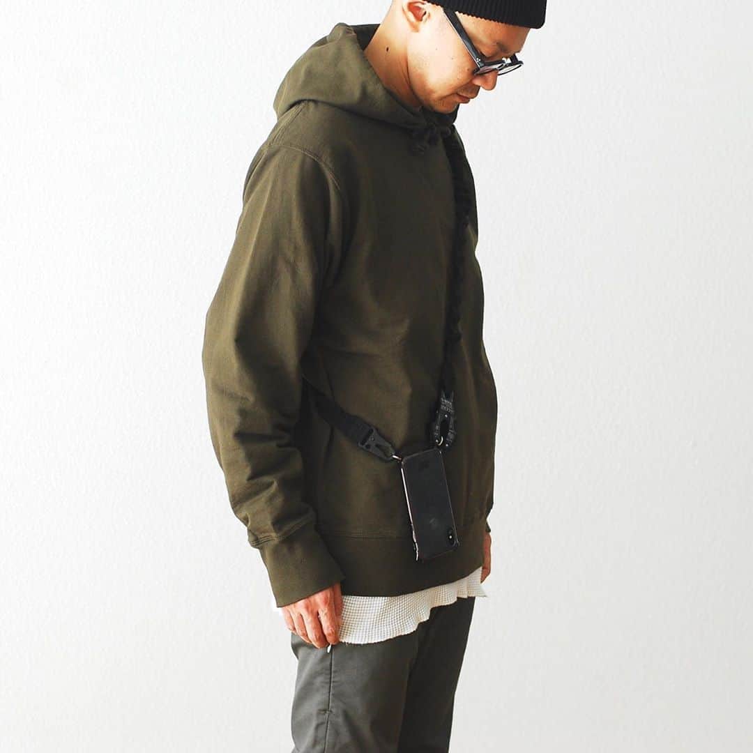 のインスタグラム：「_ ［20AW NEW ITEM ］ THE NORTH FACE PURPLE LABEL / ザ ノース フェイス パープル レーベル "10oz Mountain Sweat Parka" ¥18,700- _ 〈online store / @digital_mountain〉 https://www.digital-mountain.net/shopdetail/000000012037/ _ 【オンラインストア#DigitalMountain へのご注文】 *24時間受付 *15時までご注文で即日発送 *1万円以上ご購入で送料無料 tel：084-973-8204 _ We can send your order overseas. Accepted payment method is by PayPal or credit card only. (AMEX is not accepted)  Ordering procedure details can be found here. >>http://www.digital-mountain.net/html/page56.html  _ #THENORTHFACEPURPLELABEL #ザノースフェイスパープルレーベル #THENORTHFACE #ザノースフェイス _ 本店：#WonderMountain  blog>> http://wm.digital-mountain.info _ 〒720-0044  広島県福山市笠岡町4-18  JR 「#福山駅」より徒歩10分 #ワンダーマウンテン #japan #hiroshima #福山 #福山市 #尾道 #倉敷 #鞆の浦 近く _ 系列店：@hacbywondermountain _」