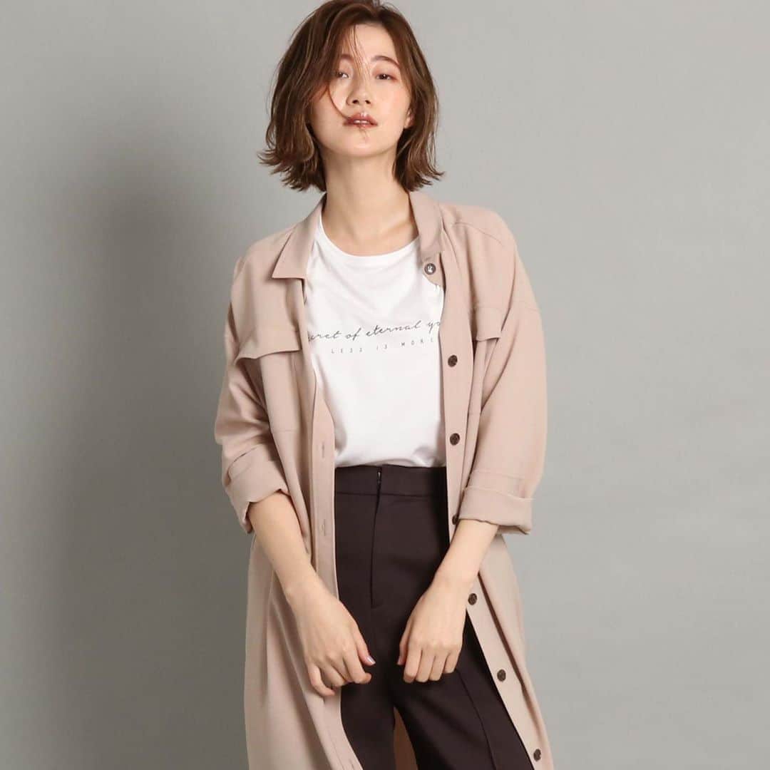 cdec_official Aesthetic Senseのインスタグラム：「. 2020秋 New Arrival . 【シャツワンピース】着まわし COOL編  . シャツワンピースをさらりと羽織風に。 Tシャツ&パンツシンプルなコーディネートの上に羽織るだけで見慣れたスタイルもこなれ感のあるリラックススタイルに様変わり！！ . . .  #クードシャンス #2020秋冬 #AUTUMN #秋コーデ  #秋スタイル #トレンド #華やかコーデ　#カジュアルコーデ  #細見え #着回しコーデ  #着回し #大人カジュアル #休日コーデ #ファッション  #大人コーデ  #大人コーディネート #今日のコーデ #今日のコーディネート #カタログ #お洒落さんと繋がりたい #お洒落さんとつながりたい #ファッション好きな人と繋がりたい #モデル #大人女子 #大人女子コーデ #テレワー #シャツワンピース #シャツコーデ #羽織り#着まわしコーデ」