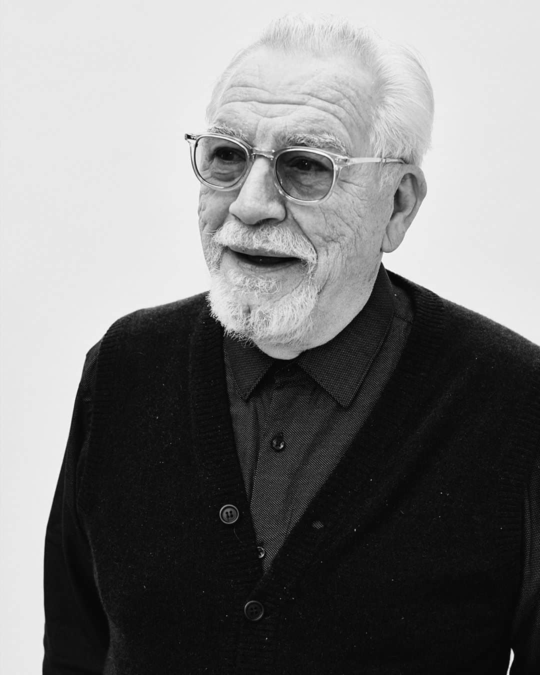 ジーエルシーオーのインスタグラム：「Succession’s Brian Cox, nominated for Lead Actor in a Drama, wears Coopers S with a custom lens. Succession is nominated for 18 different awards including Best Drama Series.  Photos by: @joshuaspencerphoto」