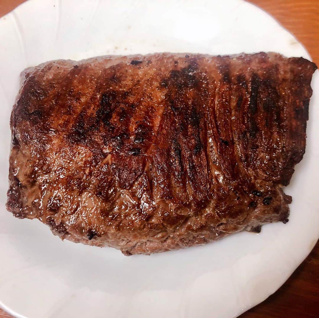 岸田メルのグルメインスタ