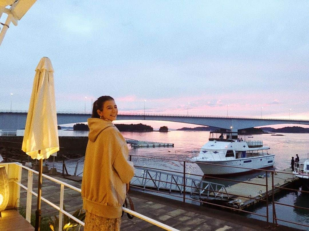 スザンヌさんのインスタグラム写真 - (スザンヌInstagram)「朝晩涼しくなったねぇ🌝﻿ ﻿ 昨日の夕陽きれいだったなぁ。。💜💗」9月20日 9時31分 - suzanneeee1028