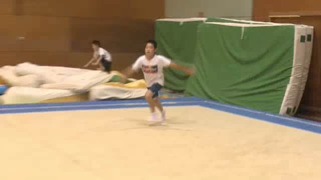 テレビ朝日「体操」のインスタグラム：「男子新体操オンライン選手権スーパーエキシビションいよいよ今夜！  【放送予定 】 CSテレ朝チャンネル2 　9月20日( 日 ) 深夜1時 10 分～ #男子新体操オンライン選手権 #mrgonline #スーパーエキシビション #見応えたっぷり」