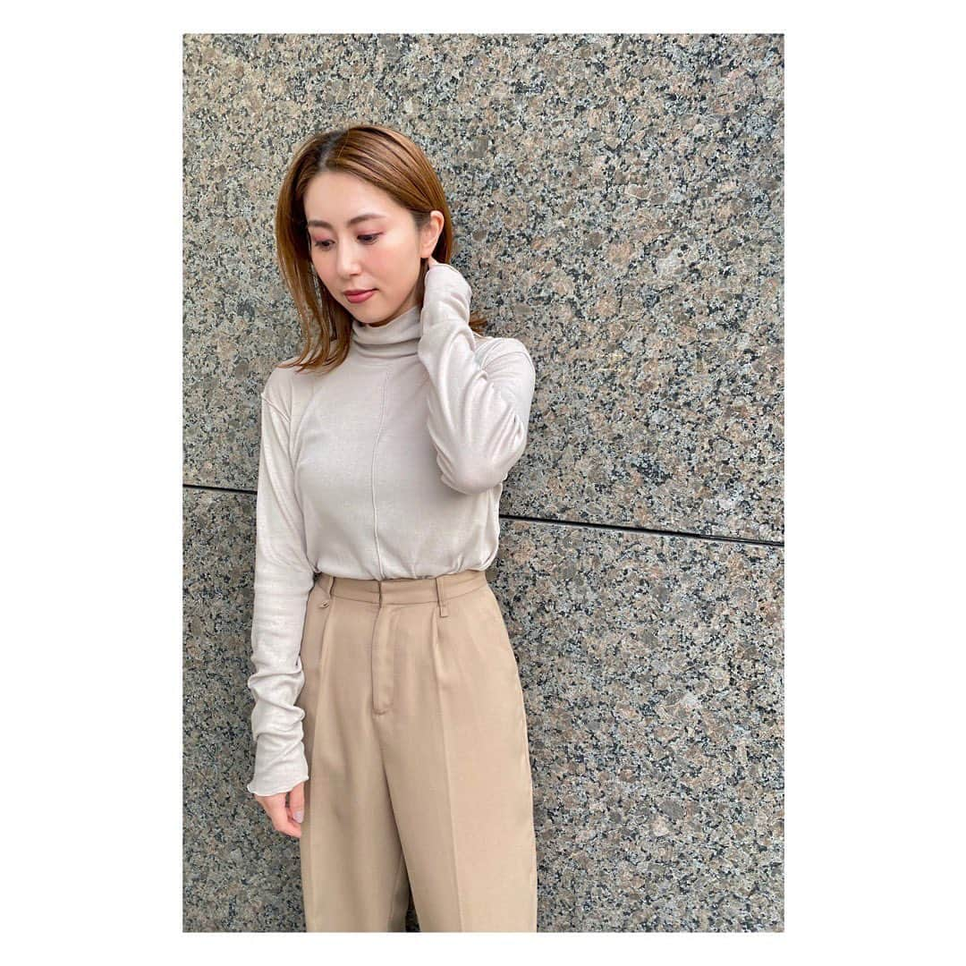 ETRÉ TOKYO ストアさんのインスタグラム写真 - (ETRÉ TOKYO ストアInstagram)「@etretokyo﻿ ﻿ Staff：ルミネ新宿店 ﻿ Mami 160cm 【@mami_geerisz 】﻿ ﻿ #ヘリンボーンオーバーサイズコート﻿ ￥39,000 + TAX﻿ 着用：IVORY/M﻿ ﻿ #ボトルネックシアーテレコトップス﻿ ￥9,000 + TAX﻿ 着用：LIGHT GREY﻿ ﻿ #ウールトリコチンテーパードパンツ﻿ ￥21,000 + TAX﻿ 着用：BEIGE﻿ ﻿ #etretokyo#etre#fashion#ootd#outfit#coordinate#mineby3mootd#casual#etretokyoshinjuku#etretokyo_staff_ootd#2020etre_aw ﻿ #エトレ#エトレトウキョウ#秋アウター#秋コーデ#シンプルコーデ#大人コーデ#大人カジュアル  #ルミネ新宿」9月20日 10時53分 - etretokyo_store