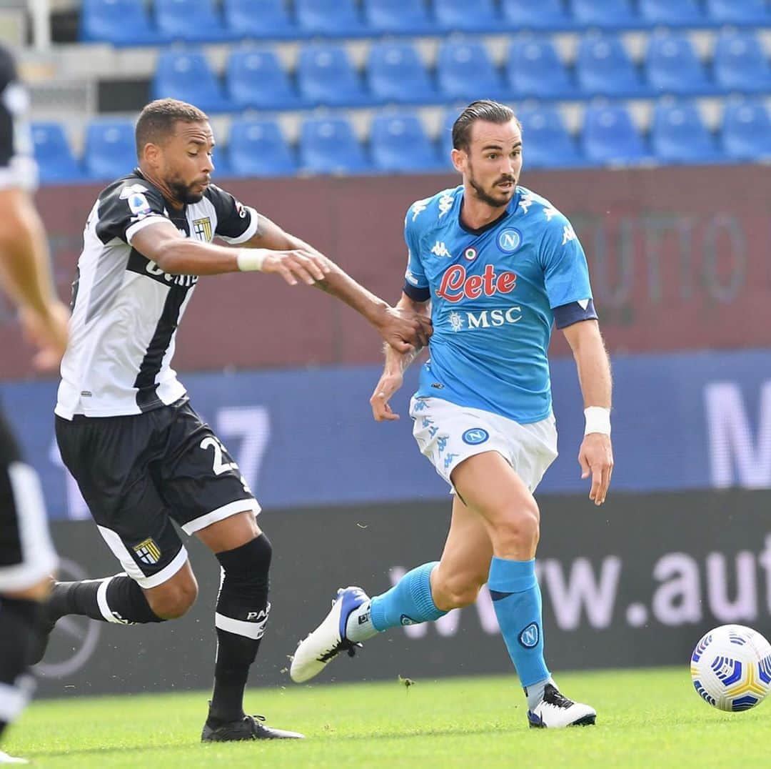 SSCナポリさんのインスタグラム写真 - (SSCナポリInstagram)「📸 Gli scatti del primo tempo ⚽️ #ParmaNapoli 0-0 (HT)  ‪💙 #ForzaNapoliSempre‬」9月20日 20時26分 - officialsscnapoli