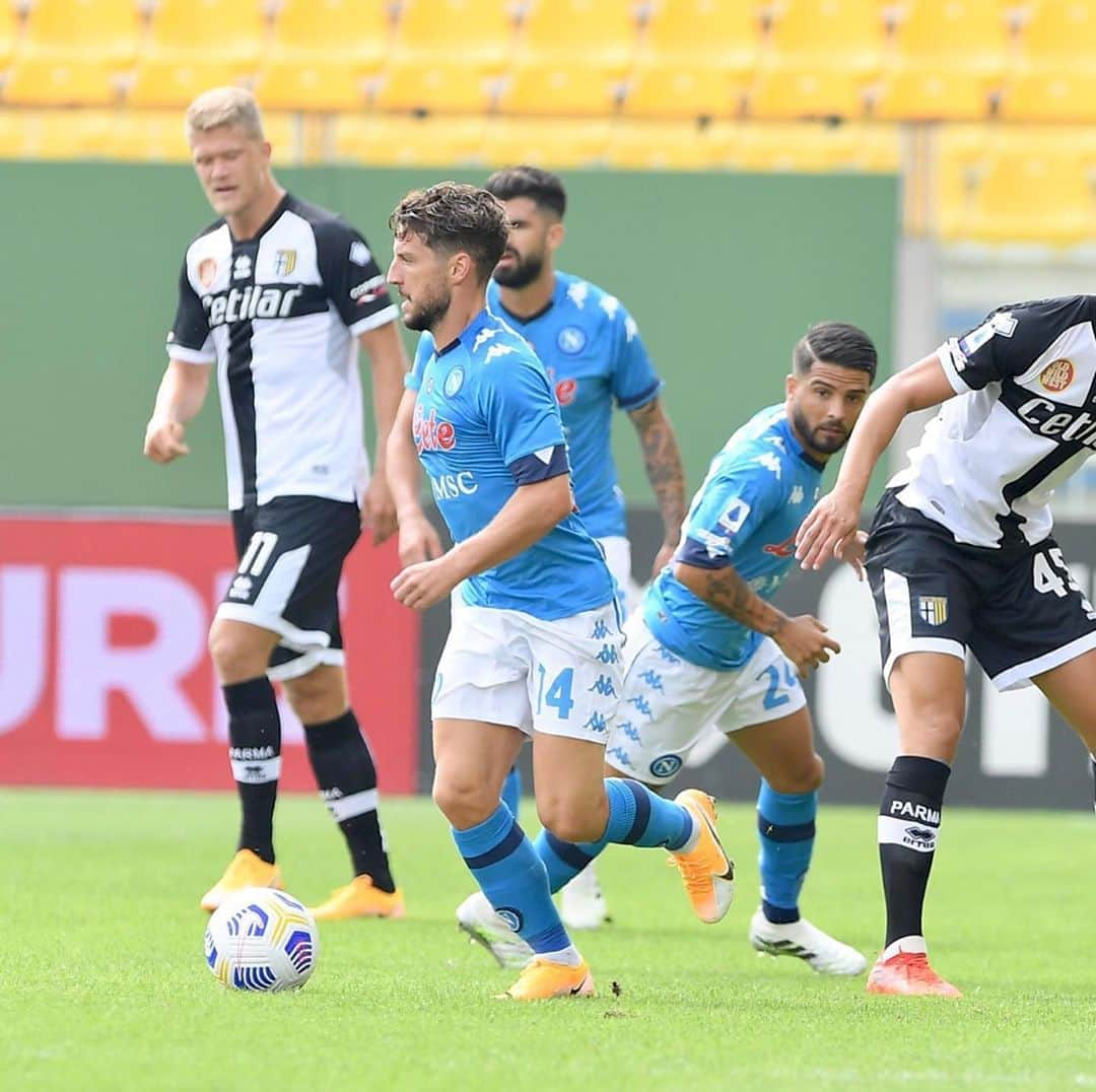 SSCナポリさんのインスタグラム写真 - (SSCナポリInstagram)「📸 Gli scatti del primo tempo ⚽️ #ParmaNapoli 0-0 (HT)  ‪💙 #ForzaNapoliSempre‬」9月20日 20時26分 - officialsscnapoli