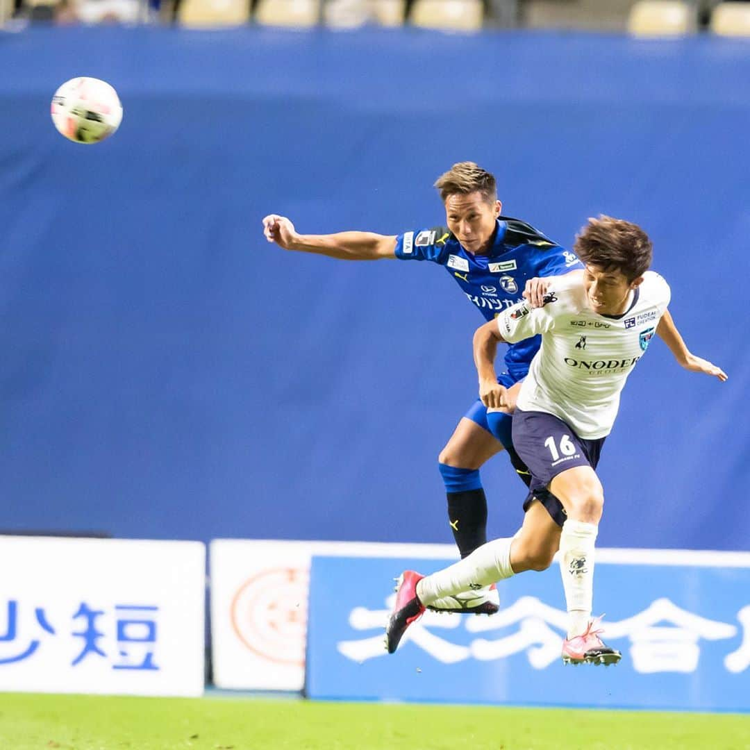 大分トリニータさんのインスタグラム写真 - (大分トリニータInstagram)「本日のショット2 大分トリニータ 1-0 横浜FC たくさんのご声援ありがとうございました！ 次は明治安田生命J1リーグ第18節　9/23水曜日のホーム vsサンフレッチェ広島戦となります🔥 引き続き熱い応援をよろしくお願いします⚽️🐢⚽️🐢⚽️🐢  #トリニータ #不撓不屈 #trinita #大分トリニータ  #ムンキョンゴン #三竿雄斗 #鈴木義宜 #岩田智輝 #島川俊郎 #松本怜 #町田也真人 #田中達也 #前田凌佑 #伊佐耕平 #三平和司 #高木駿 #小出悠太 #村直輝 #高山薫 #知念慶 #渡大生 #片野坂知宏」9月20日 21時28分 - trinita_official