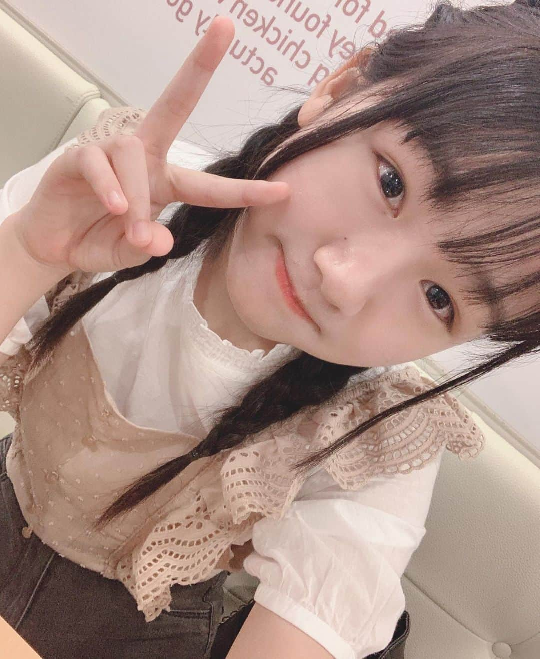 みのり（民謡ガールズ）さんのインスタグラム写真 - (みのり（民謡ガールズ）Instagram)「#ピース✌️  #WAWAWA #みのり #ポーズ #三つ編み #ツインテ #自撮り #땋았다 #피스 #셀카 #instagood #instalike」9月20日 21時24分 - wawawa_minori