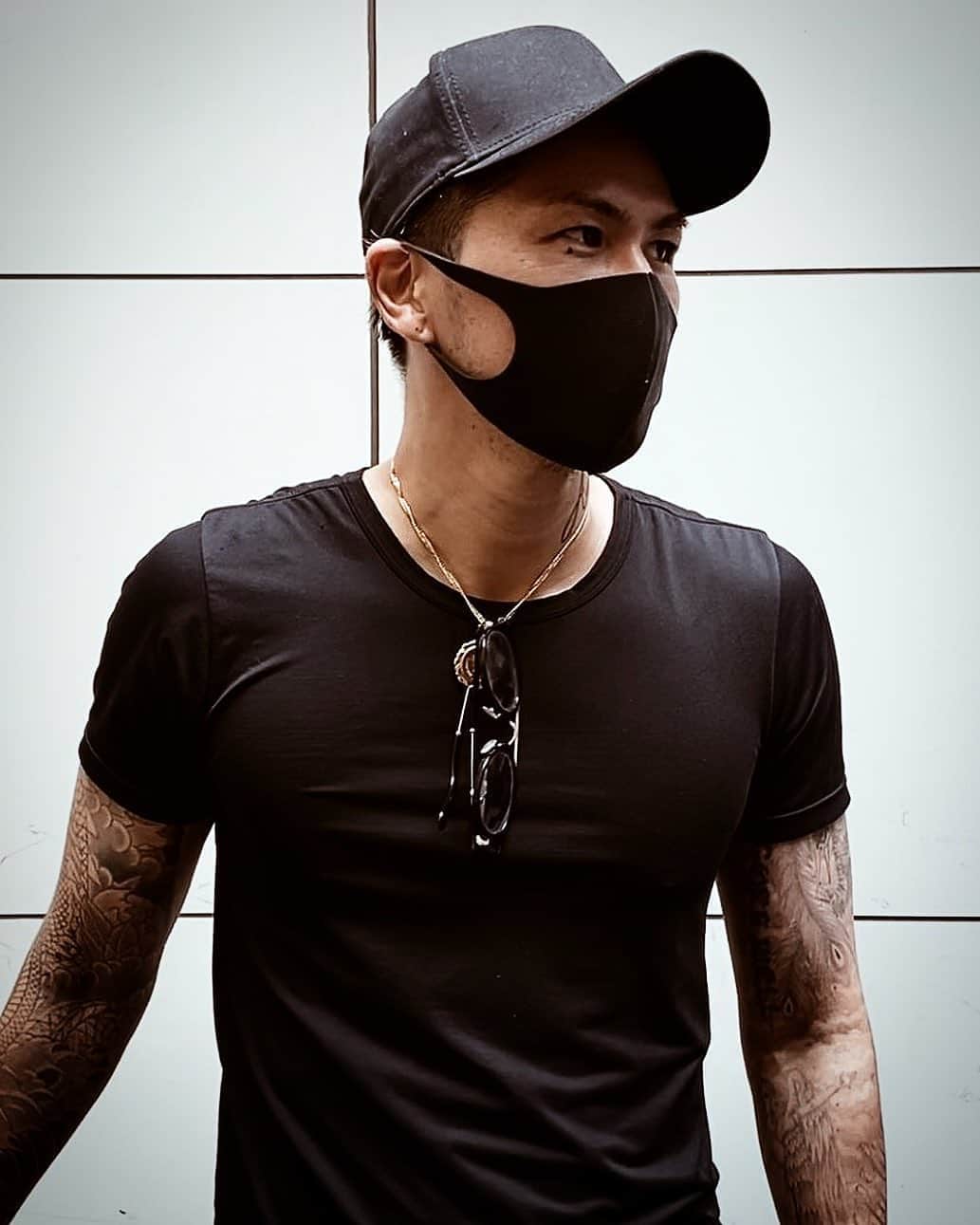DJ ACEのインスタグラム：「🎥﻿ 久しぶりにこんなピッタリ系のTシャツを着た日🥺﻿ ﻿ It's been a while since I wore kind of T-shirt that very fits my body!﻿ ﻿ #ACE1」