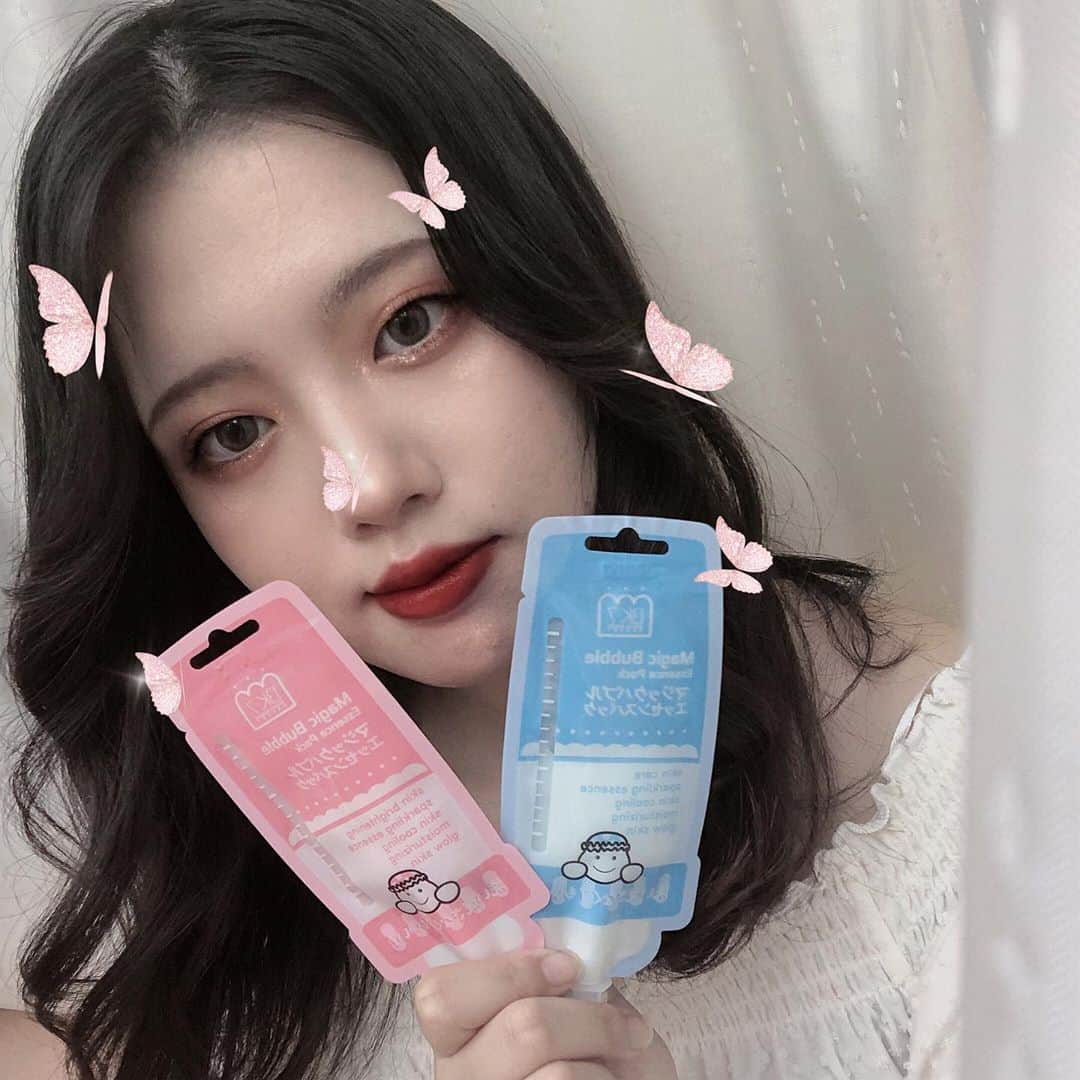 のインスタグラム：「@baker7_insta_pr 様から マジックバブルエッセンスパックを頂きました🤍 使い方も簡単で見た目も可愛いので 気になる方はぜひぜひ〜！ #マジックバブルエッセンスパック #マジミニ  #baker7 #韓国コスメ #新大久保」