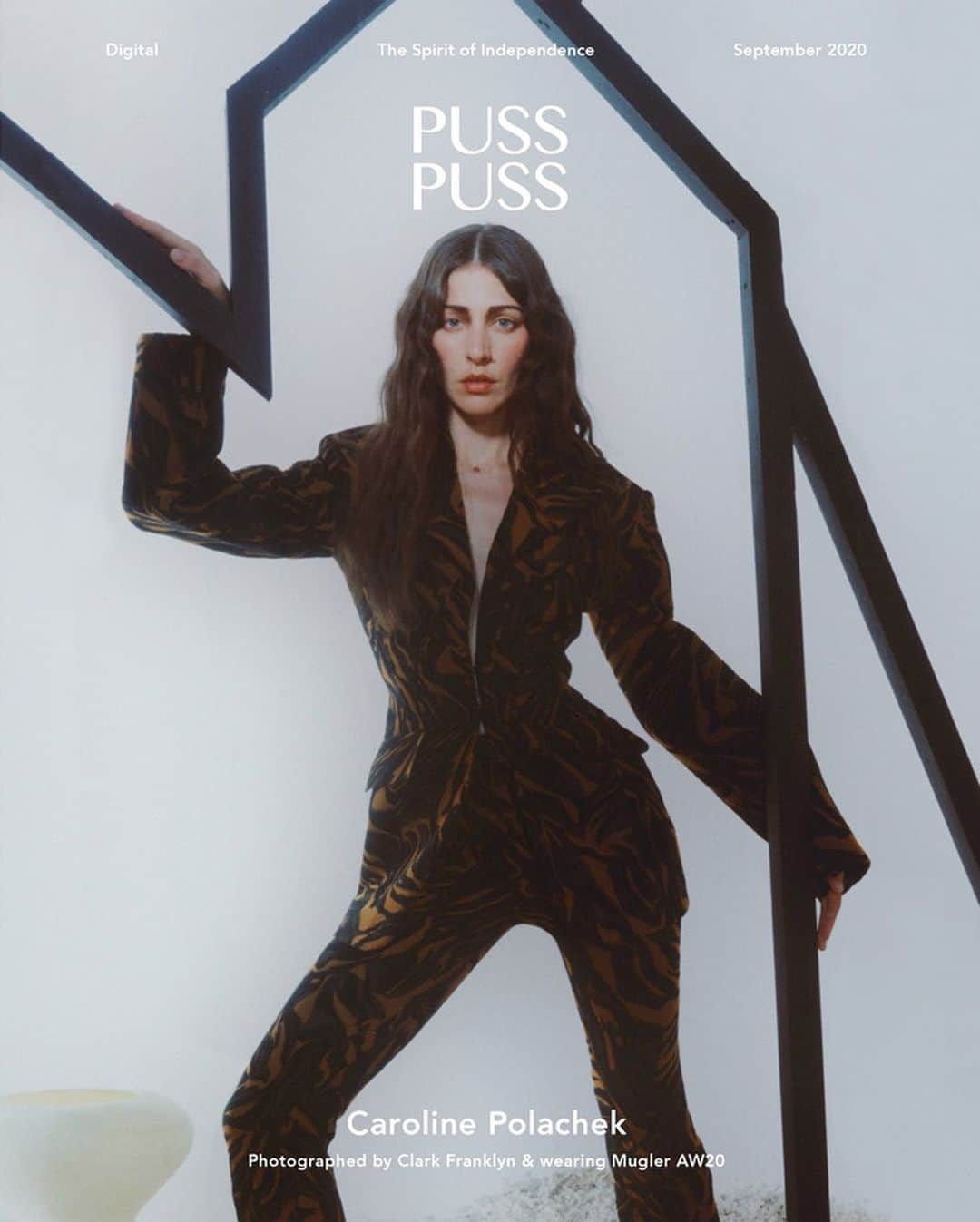 ミュグレーさんのインスタグラム写真 - (ミュグレーInstagram)「@carolineplz wears the Mugler fall winter 2020 collection by @cadwallader on the cover of Puss Puss Magazine.  - - Magazine @pusspussmag  Photographer @clarkfranklyn  Stylist @grace_joel  Special thanks to @maria_joudina #mugler」9月20日 21時37分 - muglerofficial