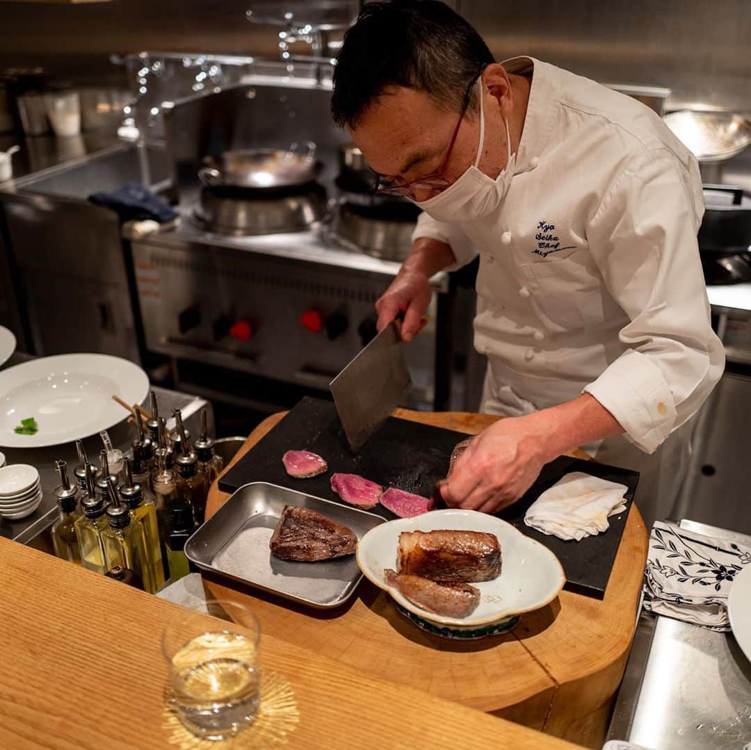 武井義明さんのインスタグラム写真 - (武井義明Instagram)「こんなに客席から歓声が上がる中国料理店は初めてだ。素晴らしかった。」9月20日 21時33分 - bebechef