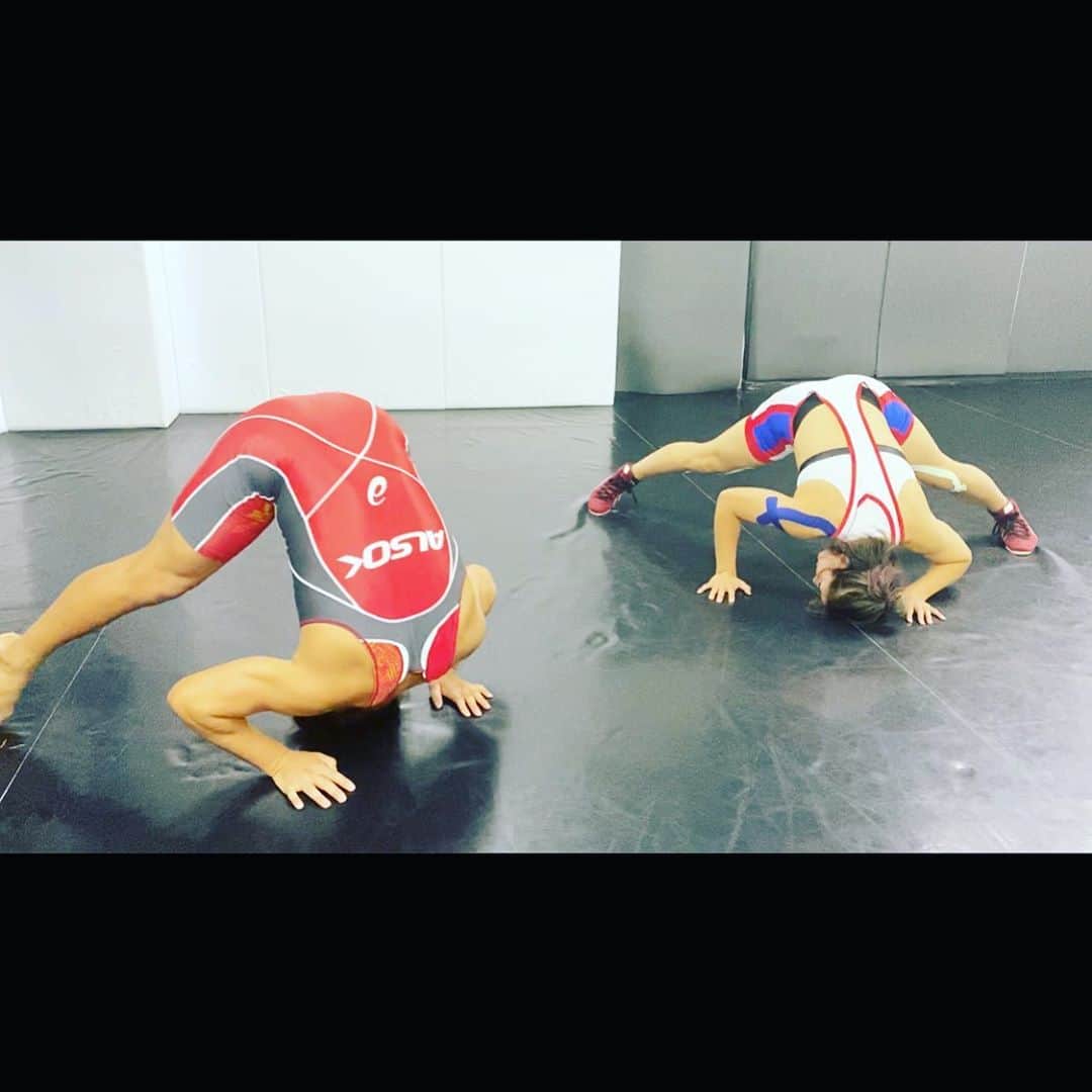 杉山しずかのインスタグラム：「wrestling legend @shinobu63no_1  #wrestling  #しばらく着ない #だろう #レスリング関係者のみなさん #試合再開楽しみです」