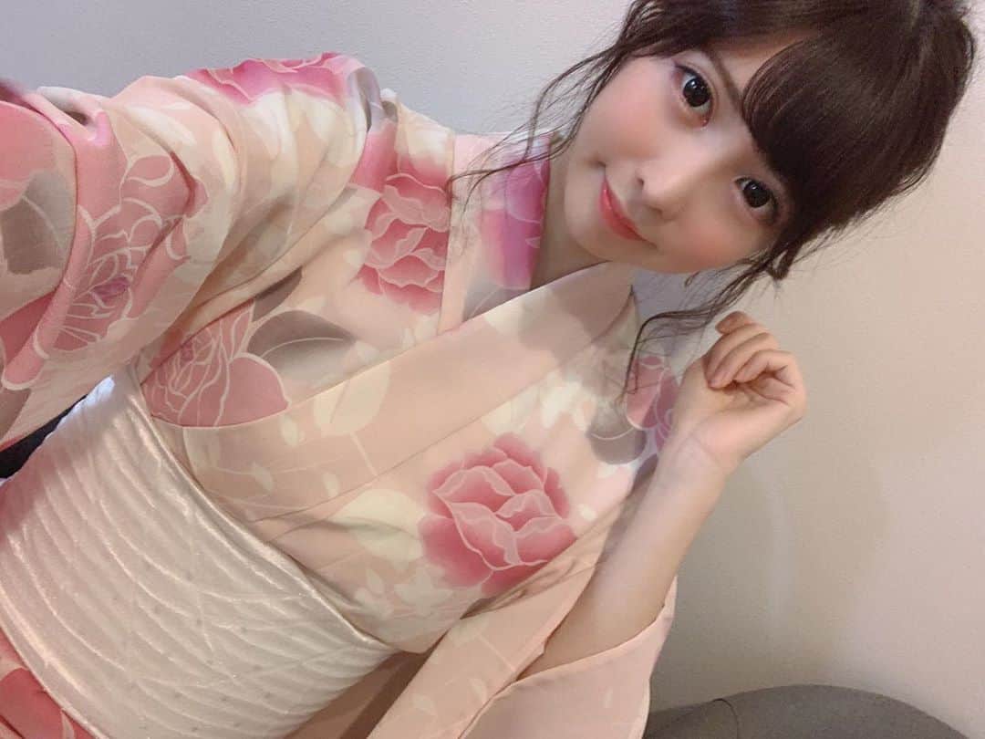 南まりあのインスタグラム：「もう夏も終わりですね。 サンスポレースクイーンAWARD2020 エントリーしておりますので 応援お願いします🤲」
