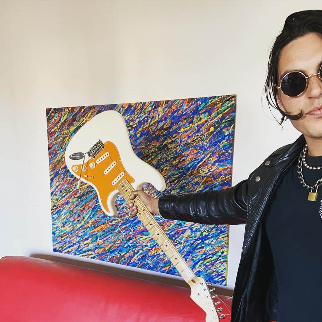 サミュエル・ラーセンのインスタグラム：「A R t >」