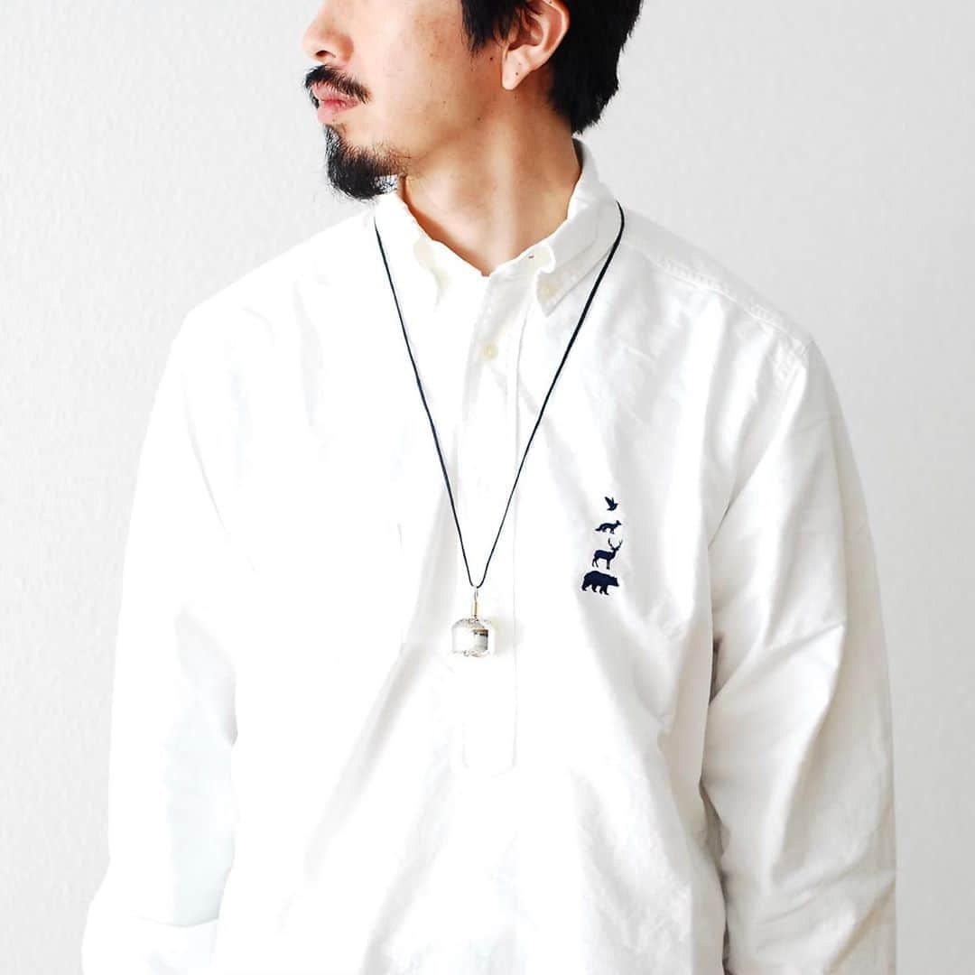 のインスタグラム：「_  MOUNTAIN RESEARCH / マウンテンリサーチ "B.D. PULLOVER(LEFTY)" ¥19,800- _ 〈online store / @digital_mountain〉 https://www.digital-mountain.net/shopdetail/000000011965/ _ 【オンラインストア#DigitalMountain へのご注文】 *24時間受付 *15時までのご注文で即日発送 * 1万円以上ご購入で送料無料 tel：084-973-8204 _ We can send your order overseas. Accepted payment method is by PayPal or credit card only. (AMEX is not accepted)  Ordering procedure details can be found here. >>http://www.digital-mountain.net/html/page56.html  _ #MOUNTAINRESEARCH #マウンテンリサーチ _ 本店：#WonderMountain  blog>> http://wm.digital-mountain.info/blog/20200722/ _ 〒720-0044  広島県福山市笠岡町4-18  JR 「#福山駅」より徒歩10分 #ワンダーマウンテン #japan #hiroshima #福山 #福山市 #尾道 #倉敷 #鞆の浦 近く _ 系列店：@hacbywondermountain _」