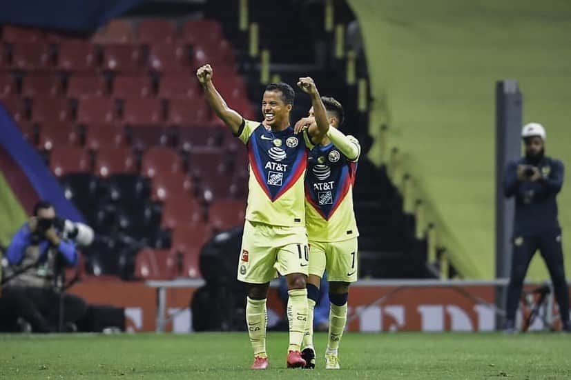 のインスタグラム：「Nunca te des por vencido. 🙏🏾 El clásico se queda en casa 👊🏾」