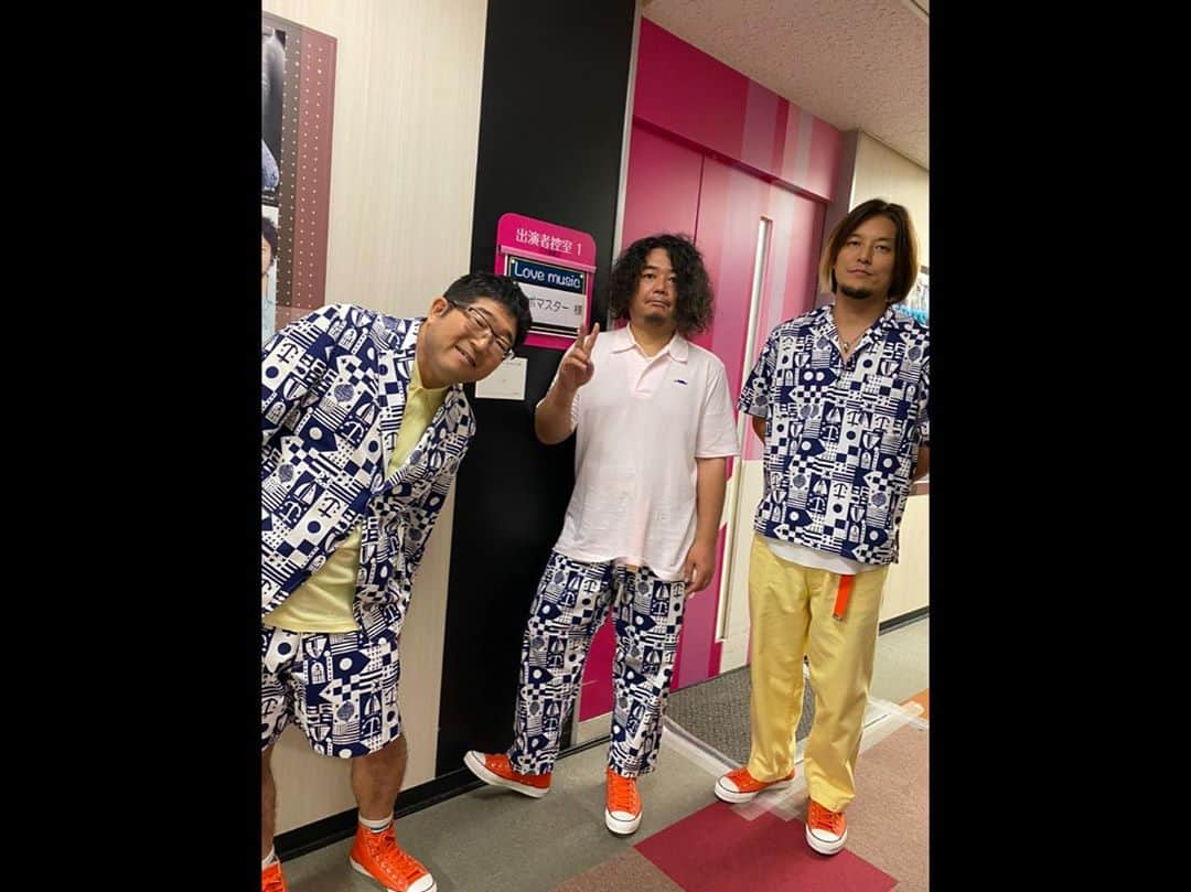 フジテレビ「Love music」さんのインスタグラム写真 - (フジテレビ「Love music」Instagram)「サンボマスターさん オフショット頂きました  今夜0:30〜放送放送 🌙 ※地域によって放送日程が異なります。 各放送局のHPにてご確認下さい。  #サンボマスター #山口隆 #近藤洋一 #木内泰史 #メンバーショット #フジテレビの廊下 #Lovemusic #ラブミュージック #フジテレビ」9月20日 15時00分 - lovemusic_fujitv