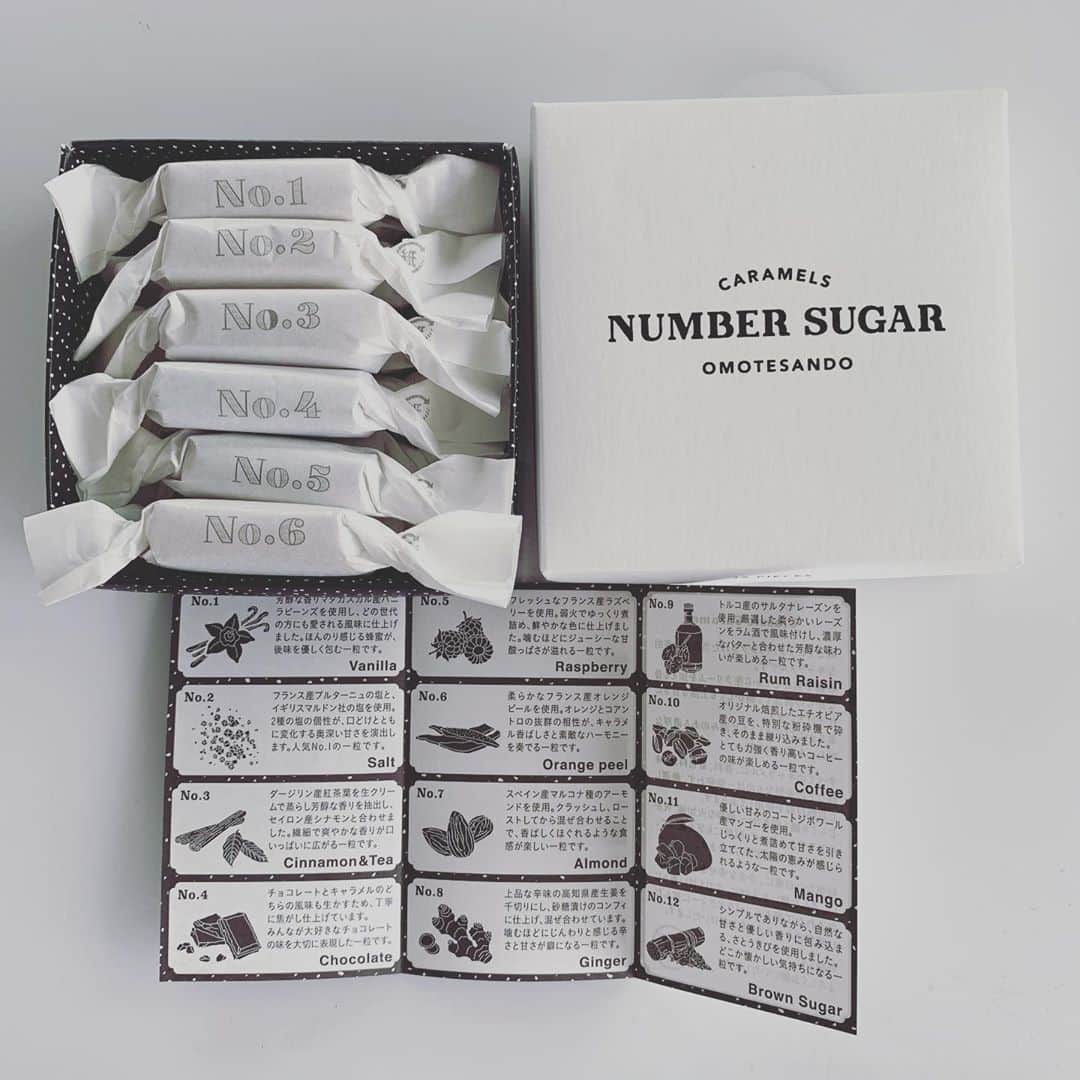 のインスタグラム：「NUMBER SUGAR のキャラメル 大好きっ😘 ・ 義理の妹が送ってくれましたっ✨ ありがとう😊💕 ・ No.2 salt が一番好きだけど 食べ比べも楽しいっ😆  #ナンバーシュガー #ナンバーシュガーキャラメル #キャラメル #スイーツ #おいしいもの好きな人と繋がりたい #小さな幸せ」