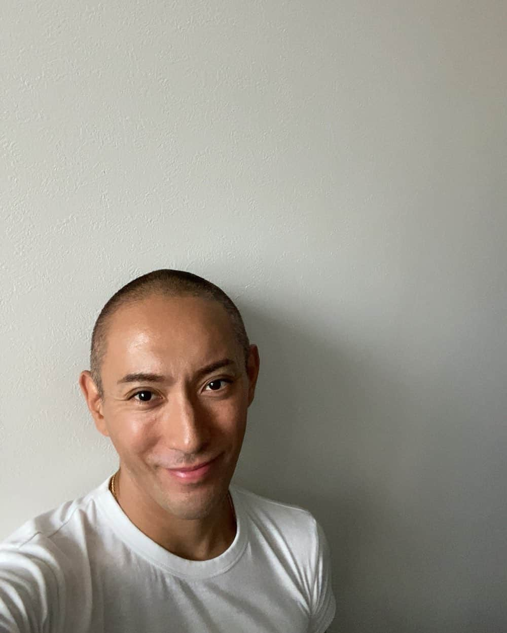 市川海老蔵 （11代目）さんのインスタグラム写真 - (市川海老蔵 （11代目）Instagram)「Cut my hair shaved my beard in preparation for tomorrow’s Okayama, and the day after tomorrow’s Hiroshima performance. * 髪も切り 髭も剃り 明日の岡山、 明後日の広島に向けて 準備です。  #市川海老蔵 #海老蔵 #成田屋 #歌舞伎 #ABKAI #ABMORI #ebizoichikawa #ebizo #kabuki #thunderparty #ebizotv #theater #theaterarts #actor #japan #classic」9月20日 15時54分 - ebizoichikawa.ebizoichikawa