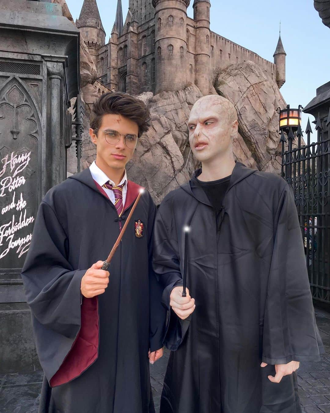 Brent Riveraのインスタグラム：「Turns out Voldemort is a pretty nice guy😜🤣」