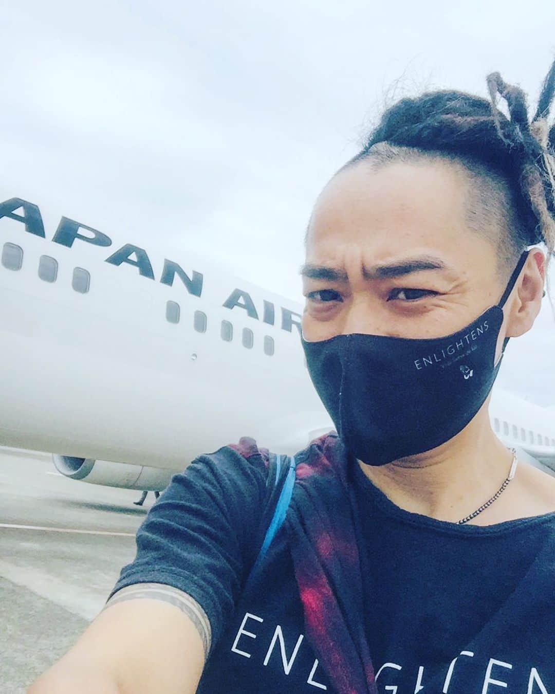 のインスタグラム：「とある打ち合わせへ  行ってきます！！  @enlightens_official」