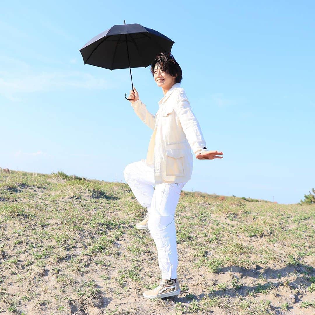 7ORDER projectさんのインスタグラム写真 - (7ORDER projectInstagram)「『#WEARE』 #KINGOFTHEROAD のオフショットを大公開📸  傘☂️で遊ぶ、ながつ🥺 この後、彼の傘はどうなってしまうのか…⁉️ 画像を右にスワイプしてみてね💁🏻‍♀️  -------------------- 『WE ARE 7ORDER 1st PHOTO BOOK』 9/26(土)発売開始 --------------------  #7ORDER #SevenOrder 🌈」9月20日 16時59分 - 7order_project_official
