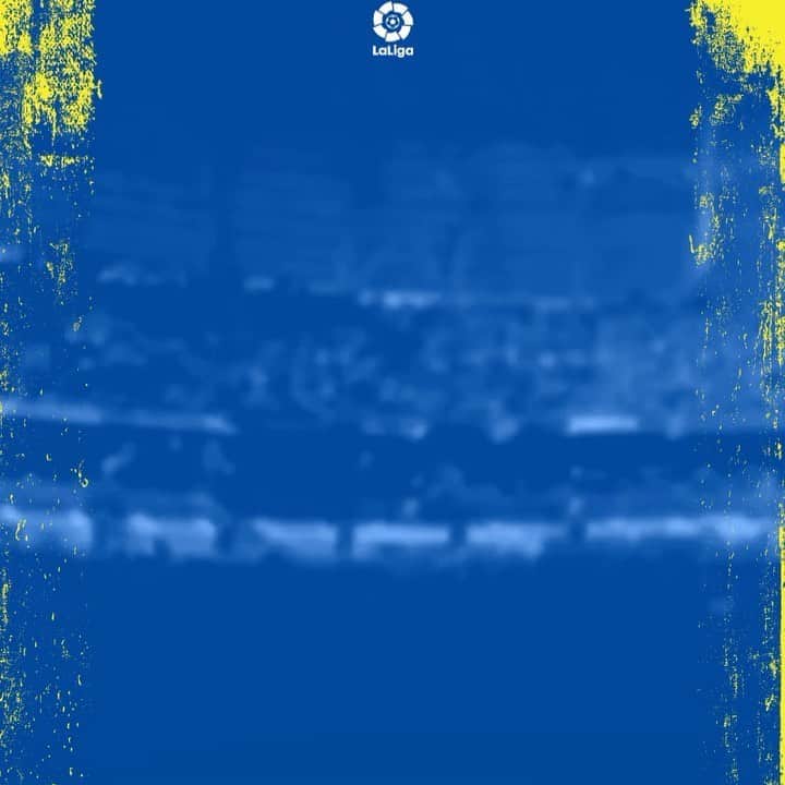 アレハンドロ・フェルナンデス・イグレシアスのインスタグラム：「A por los 3 primeros puntos del año!   Vamos Cádiz💛💙! #AF8 #Mehandichoqueelamarillo」