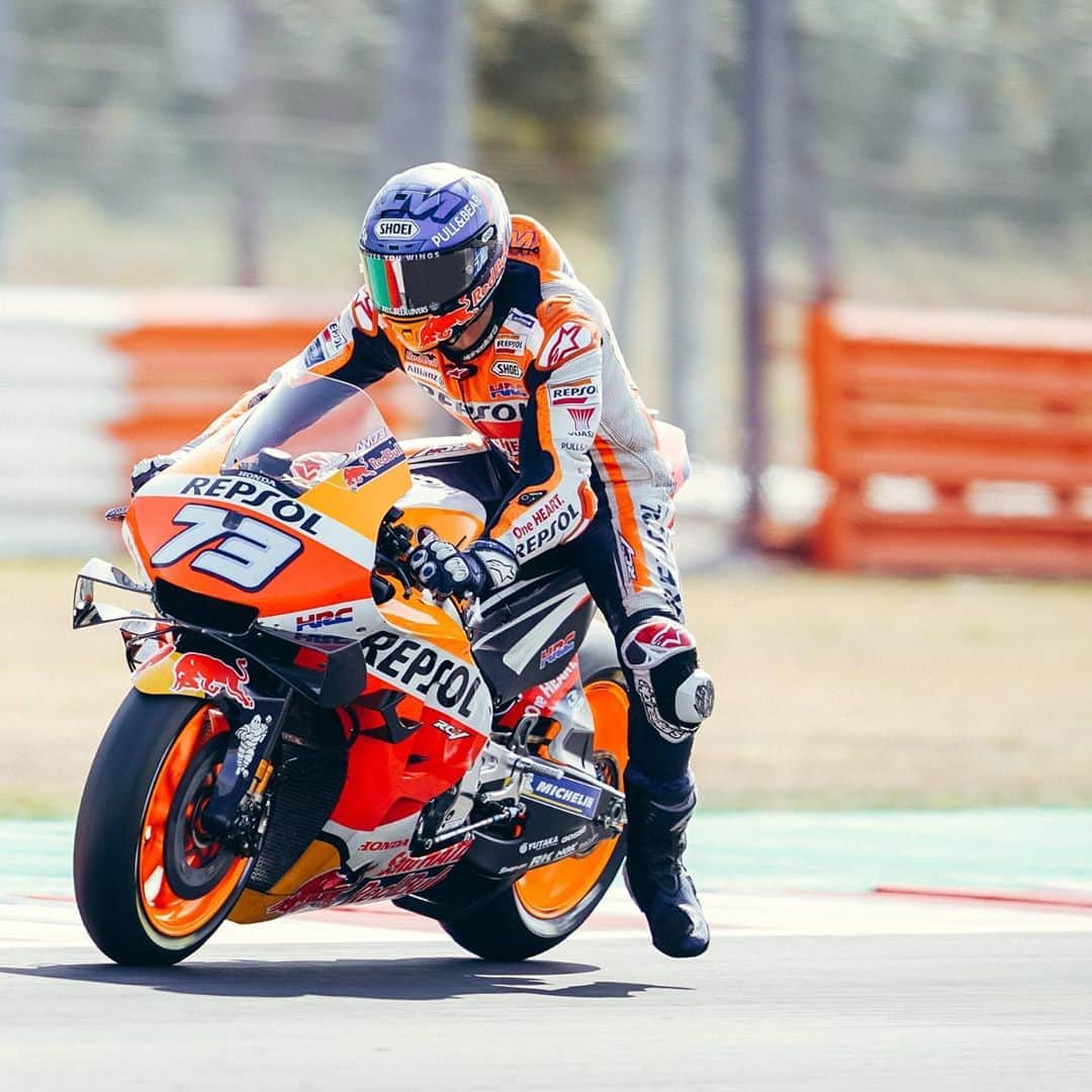 レプソル・ホンダのインスタグラム：「Warm Up 🔝 ⠀⠀⠀⠀⠀⠀⠀⠀⠀ @alexmarquez73 leads his first @motogp session」