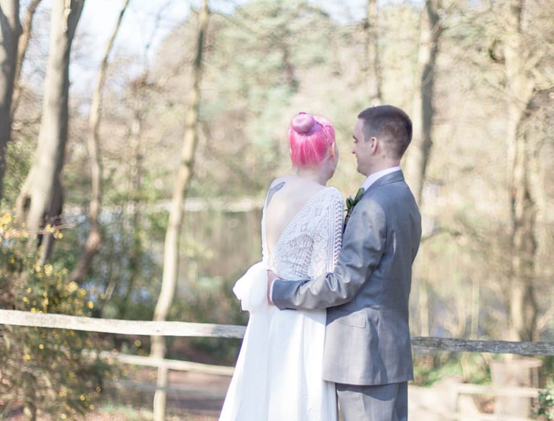 ミナのインスタグラム：「Isn't the back of our Rain top just gorgeous? 😍 Roz got a top from Indiebride and made her own skirt! @functioncentral wrote about her wedding a few years back. Link in bio.⁠ ⁠」