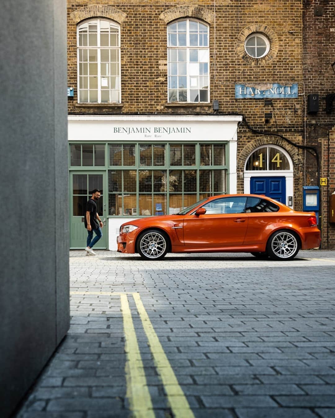 BMWさんのインスタグラム写真 - (BMWInstagram)「Swipe if you dare. The first generation of the BMW 1 Series. #BMW #1Series #BMWrepost @TheZaidChronicles」9月20日 18時00分 - bmw