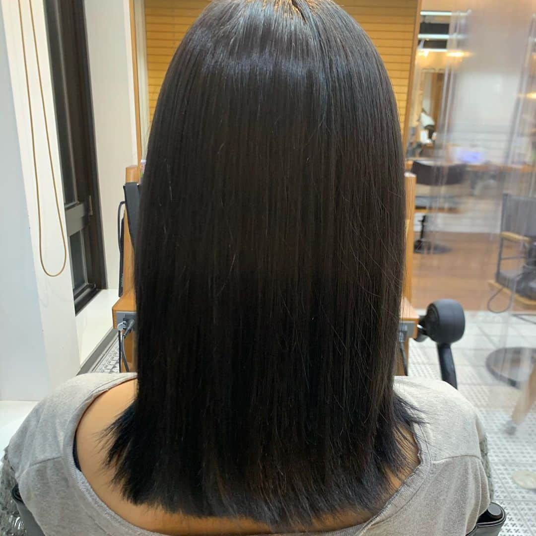 大島麻衣さんのインスタグラム写真 - (大島麻衣Instagram)「Before⇨After💇‍♀️ #haircolor #ニュクスカラー」9月20日 18時23分 - maioshima911