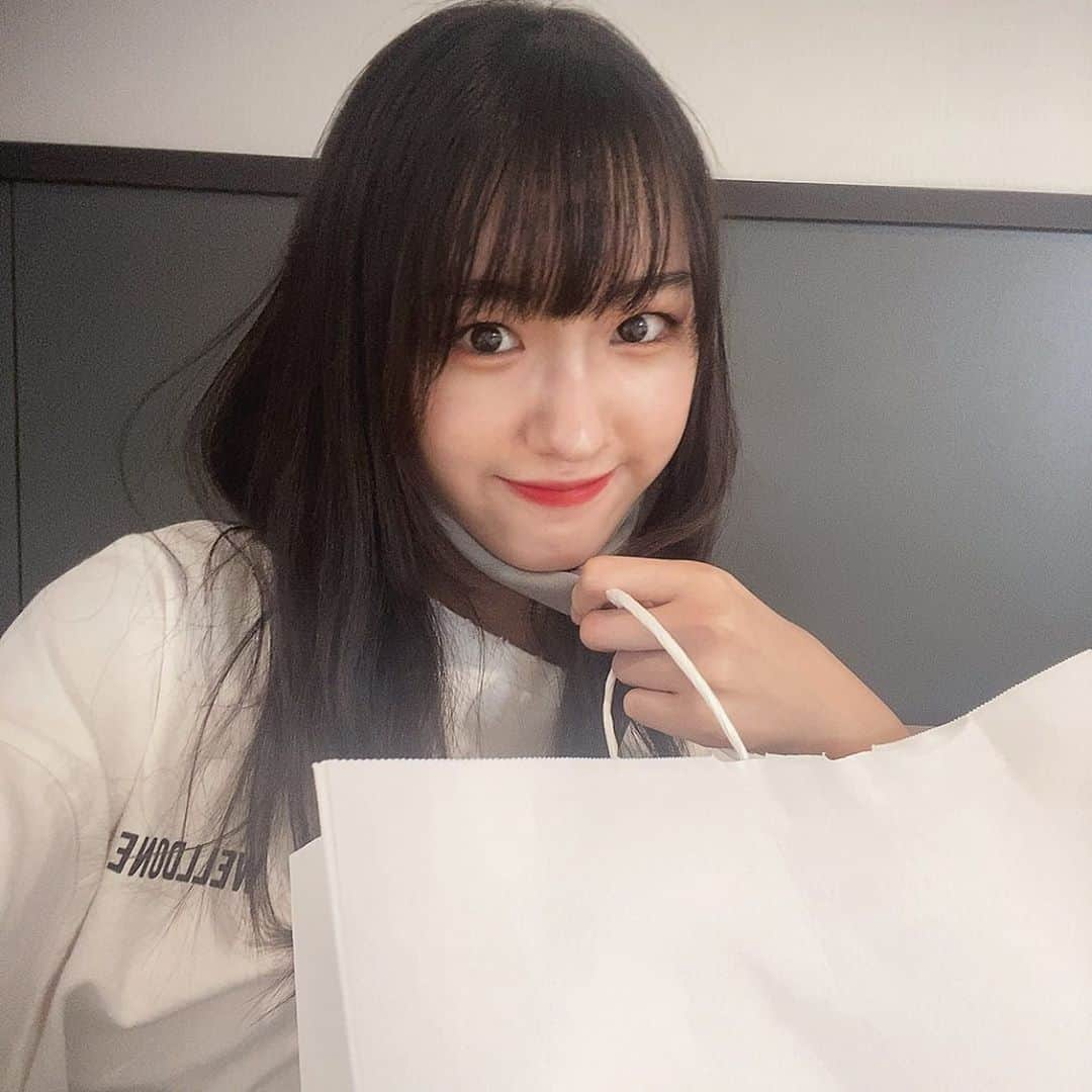 組橋星奈さんのインスタグラム写真 - (組橋星奈Instagram)「・ ・ ・  前にお買い物行った時の！ いっぱいおよ服買ったからまた今度紹介するね🤦🏻‍♀️ ・ ところで皆はどんな系統の服着てる?? ・ 私はいつも安定のモノトーンばっかり着てます‪‪‪‪❤︎‬  ・ ・ ・ ・   #組橋星奈  #ニコラ」9月20日 18時34分 - sena_kumihashi0716