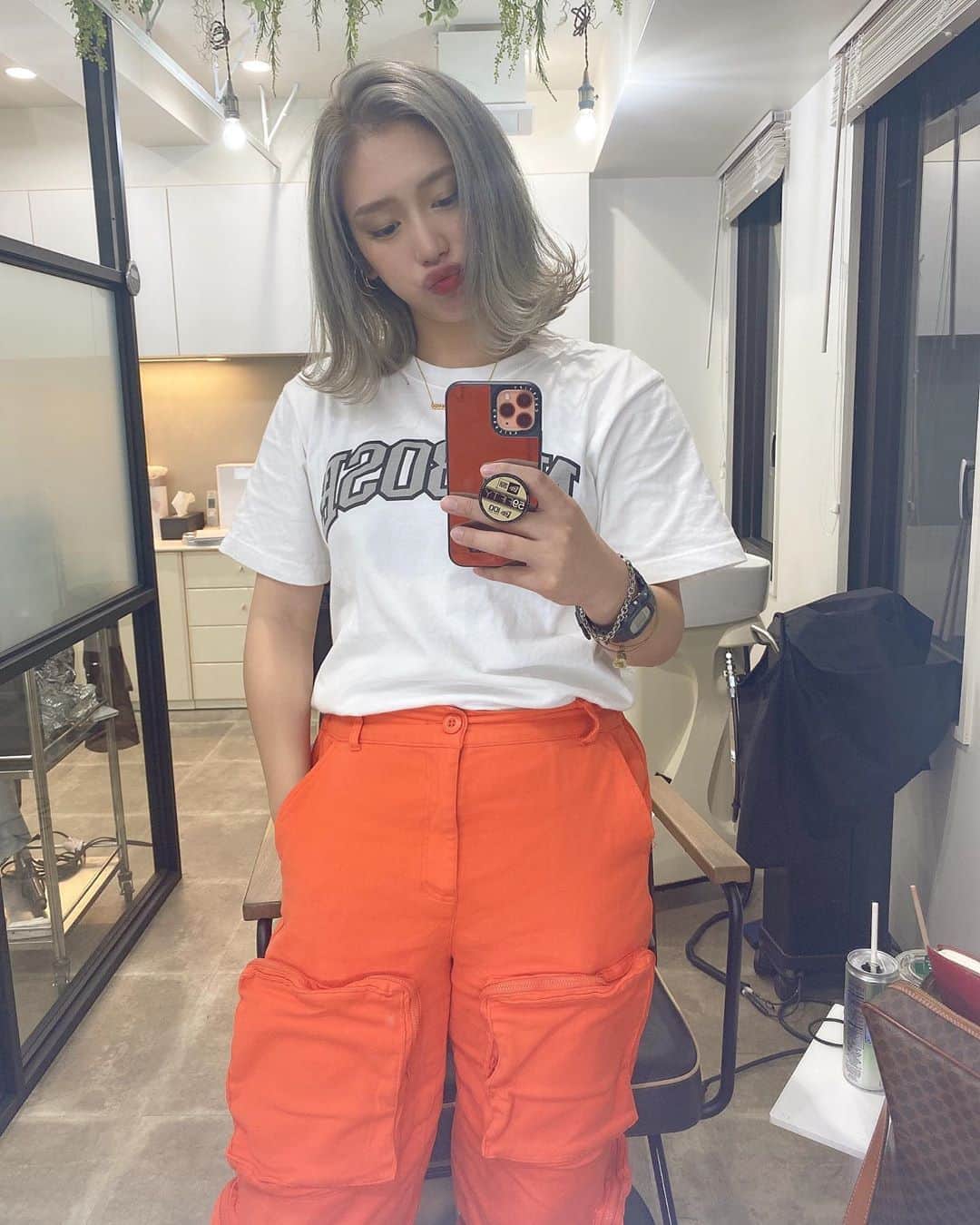 acaneのインスタグラム：「・ ばり可愛い髪色にしてもらいました！ ・ いつもありがとう剛さん @5matsumoto いつもありがとうリジェンラボ @regen_lab_ ・ 『acaneのインスタ見た』で 全メニュー20%offになるよ😫🙏🔥 表参道にあるので是非〜！！！！ ・ #haircolor」