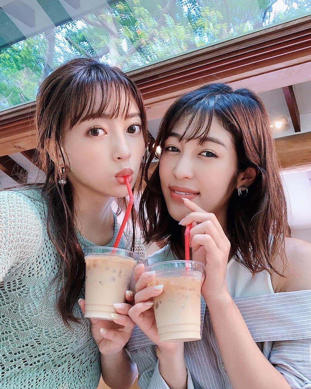 唯可（yuika）さんのインスタグラム写真 - (唯可（yuika）Instagram)「カフェラテ大好き☕︎🤎 またどこか旅に行きたいなぁ みんなは4連休どこか行くの？ . . . #カフェラテ#カフェ#女子旅#国内旅行#四万温泉#温泉旅#温泉宿#カフェ巡り#タビジョ#コーディネート#高身長#長身女子#秋コーデ#デート#アラサー#ヘアアレンジ#ピアス#アクセサリー#ホテル#ホテルレポ#女子会」9月20日 18時55分 - yu.i.k.a