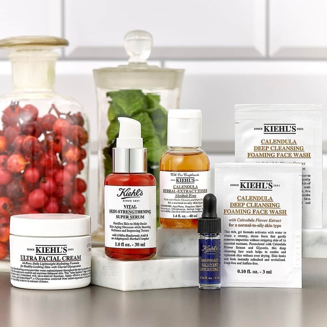 キールズ Kiehl's Japanさんのインスタグラム写真 - (キールズ Kiehl's JapanInstagram)「【新発売記念！スーパーセラムヘルシースキンセット発売中】 キールズ初のブースター美容液 #キールズスーパーセラム と、キールズNo.1クリーム #クリームUFC の現品、健康的な素肌へ導くキールズベストセラースキンケアをたっぷり試せるサンプルが4点ついたスペシャルセット​。 キールズスーパーセラムと一緒にお使いいただくことで、深く潤い、ハリ・弾力感あふれるヘルシースキンへと導きます✨ ぜひ試してみて！ @kiehlsjp #kiehls #キールズ #スキンケア #ヘルシースキン #アポセカリー #ニューヨーク #NewYork #skincare」9月20日 19時03分 - kiehlsjp