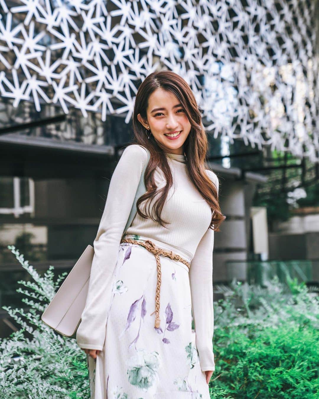 段文凝のインスタグラム：「皆さん4連休楽しく過ごしてますか❓✨ . またYouTubeの更新も楽しみにしててくださいね〜🤗💖 . #段ちゃんねる .  Photo：@jariays Make up：@felice0115 衣装　　:@ladymade_official . . . #TV#TV収録 #メイク#インフルエンサー#撮影#チャイボーグ#オルチャンメイク#オルチャンヘア#韓国#中国#ファッションモデル#モデル#ヘアメイク#中国メイク#クリエイター#雑誌#雑誌撮影#雑誌掲載#ポニーテール#広告モデル#タレント#イベント#アパレル#アパレル撮影#アパレルモデル#ファッション」