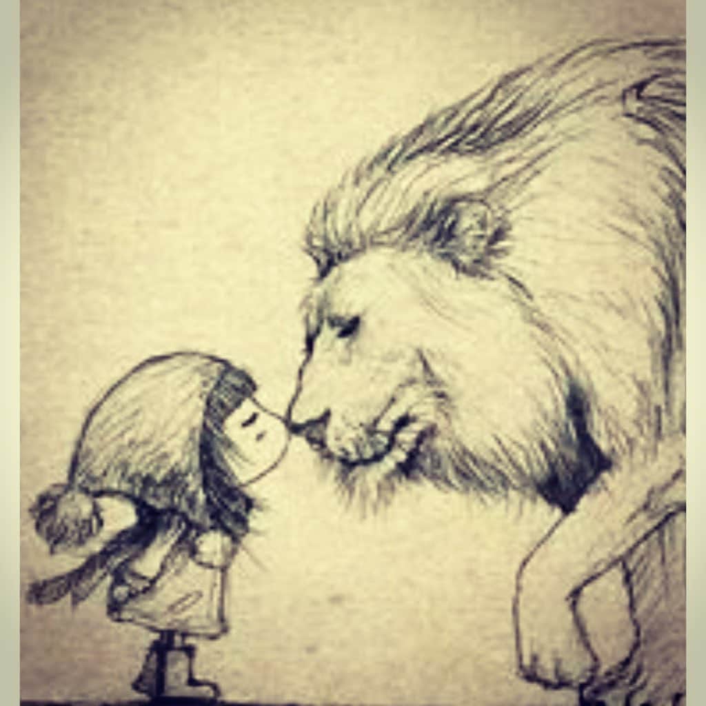 アリア・バットのインスタグラム：「I have nothing long or nothing wise to say today.. Our time this year has been too rich to fit into a caption.. but I will say one thing.. something from our favourite film...   “ Look inside yourself, you are more than what you’ve become.. remember who you are.. remember! “   happy bday my mufasa.. you’re a good man! never believe anything else ☀️」