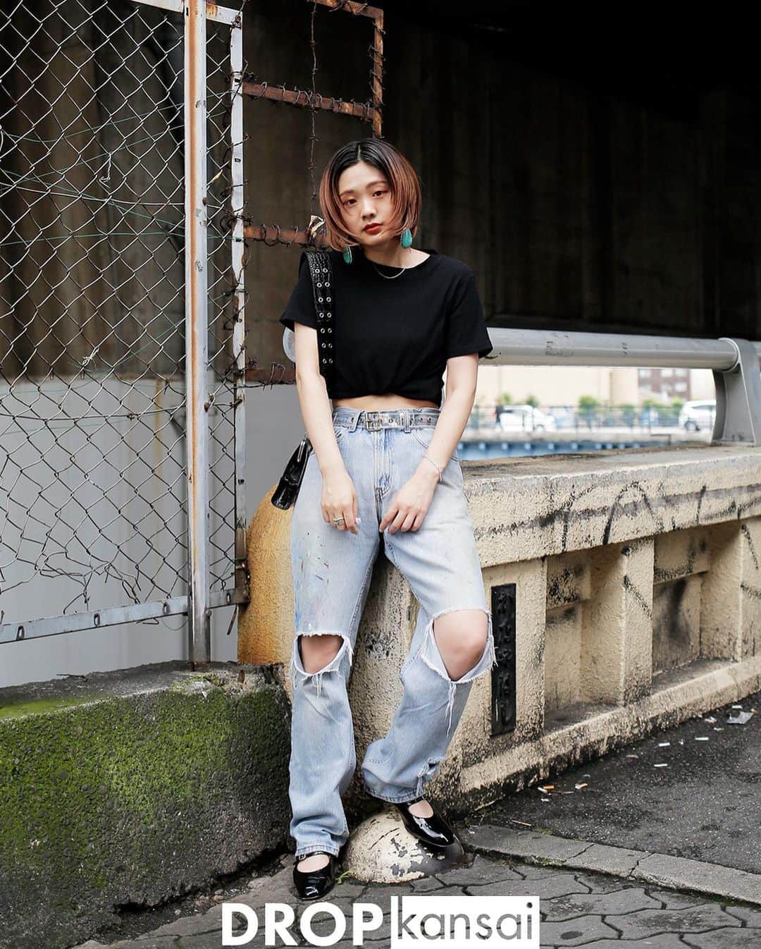 Droptokyoさんのインスタグラム写真 - (DroptokyoInstagram)「KANSAI STREET STYLES @drop_kansai  #streetstyle#droptokyo#kansai#osaka#japan#streetscene#streetfashion#streetwear#streetculture#fashion#関西#大阪#ストリートファッション#fashion#コーディネート#tokyofashion#japanfashion Photography: @abeasamidesu」9月20日 19時34分 - drop_tokyo