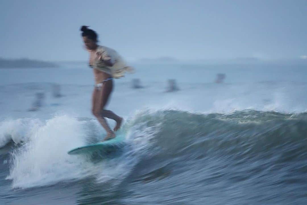 田岡なつみさんのインスタグラム写真 - (田岡なつみInstagram)「🦋🤍  #taito#beach#surfing#longboard#rhythm#rhythm_japan#rhythm_shonan#rhythmgirls#rhythmswimwear#rhythmlivin#thesoundofchange#surfergirl」9月20日 19時41分 - natsumitaoka