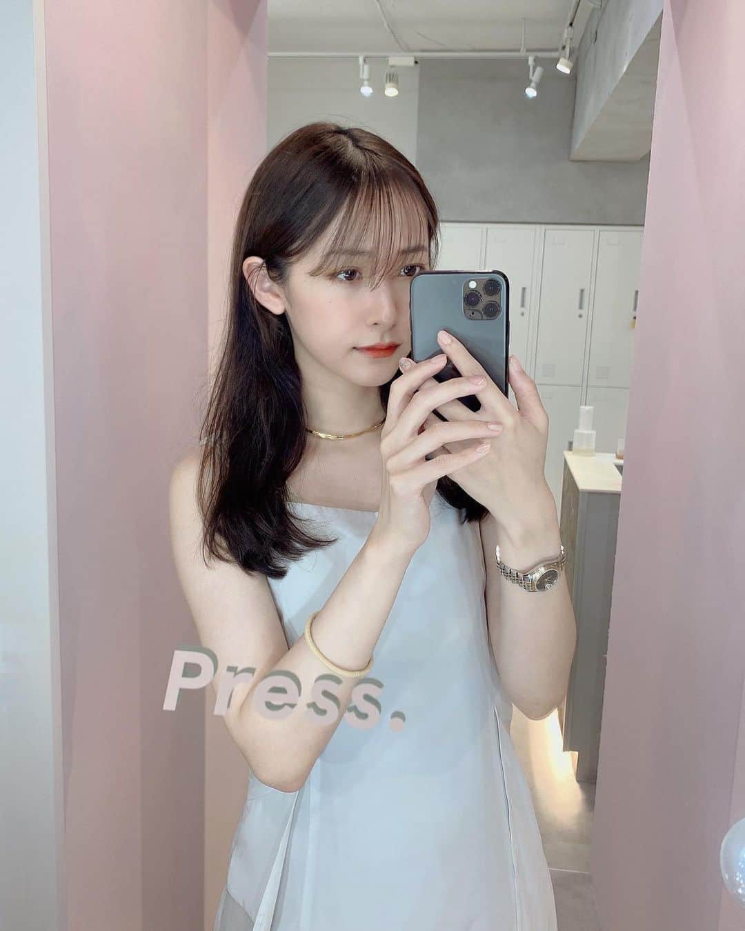 のインスタグラム：「久しぶりのジェルネイル♡﻿ ﻿ まいちゃんありがとう〜﻿ ﻿ ネイルのデザインは﻿ こちらのアカウント見てみてください﻿ @press.nail__mai ﻿ ﻿ ﻿ ﻿ あと脱毛も行ってきた〜﻿ ﻿ リゼクリニックだよ﻿ @rizeclinic﻿ ﻿ 久しぶりだったんだけど﻿ 痛くなくて快適でした♡﻿ ﻿ ﻿  #vocest #vocemagazine」