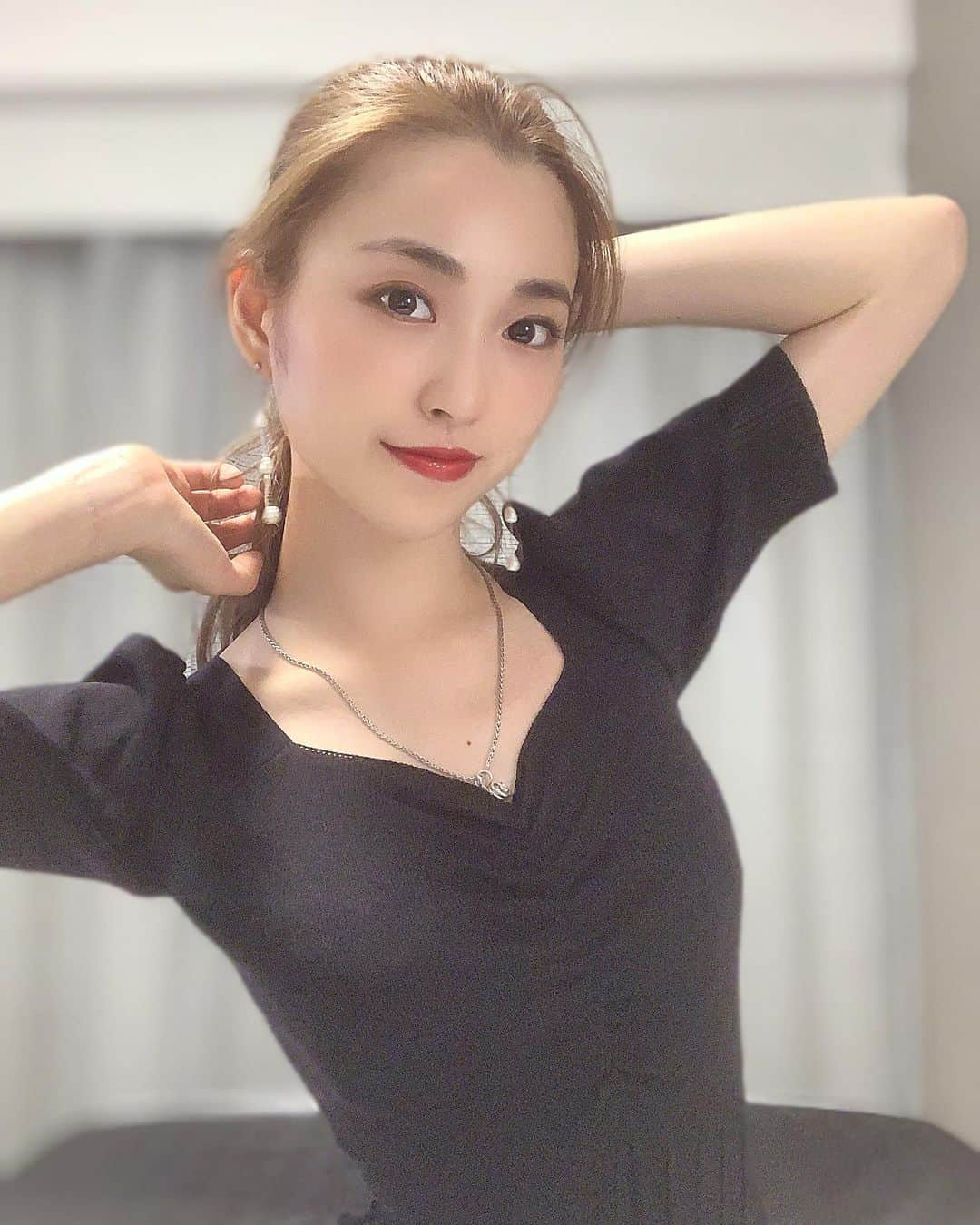 鈴木友梨耶さんのインスタグラム写真 - (鈴木友梨耶Instagram)「めっちゃかわいいワンピゲットした！ グレイル安いのに可愛くて最近どハマりしてるの♪  #ROSEAREAL #ロザリオ #鈴木姉妹 #grl購入品 #grl #fashion #style #codenate #ootd #私服 #yuriya_ootd」9月20日 19時54分 - yuriyasuzuki_828