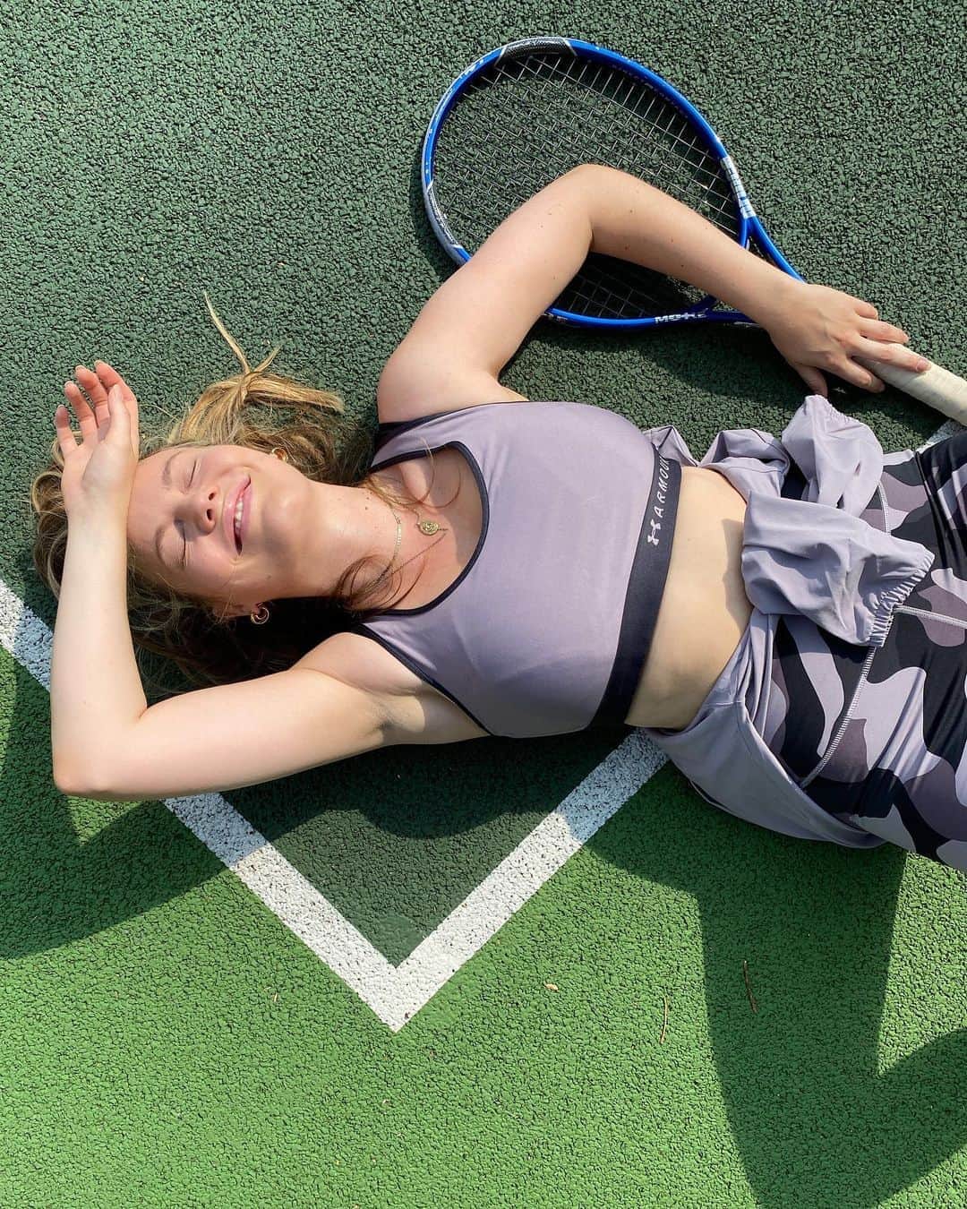 ASOSさんのインスタグラム写真 - (ASOSInstagram)「Game, set, match 👟💦🎉 @asos_lotte (she/her) smashes it on court and celebrates her wins in @underarmouruk. 🔎 Under Armour Rush Camo Print Leggings (1805496) Under Armour Recover Woven Jacket (1726160) Under Armour Mid Support Key Hole Bra (1726057)」9月20日 20時00分 - asos