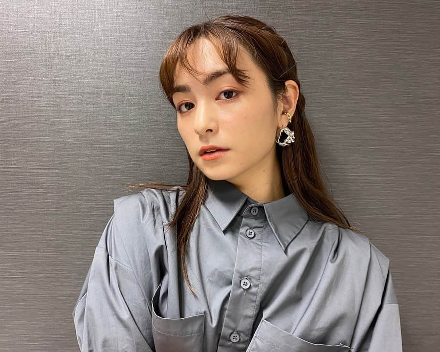 松原菜摘さんのインスタグラム写真 - (松原菜摘Instagram)「おひさしぶりの更新です☺︎ みなさんいかがお過ごしですか⁇  今度ご報告するお仕事の撮影をしてきました🤍 アイシャドウは @diormakeup  リップ @celvoke.jp  詳しくはまた後日ご報告します✨✨」9月20日 20時16分 - __hani__mn