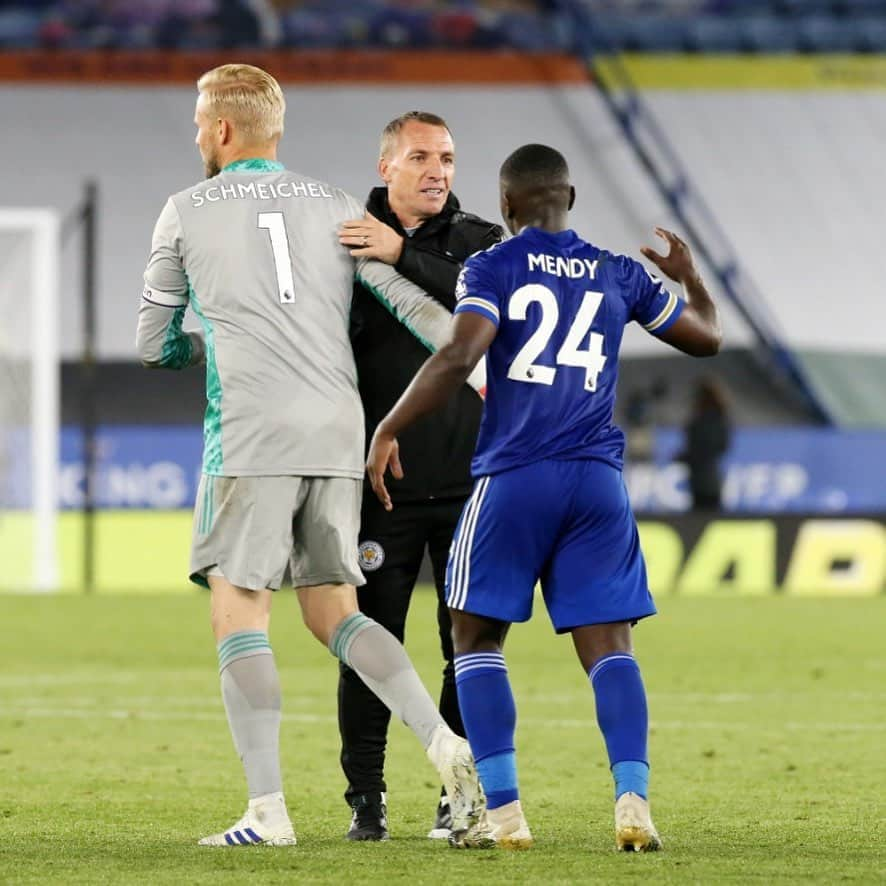 レスター・シティFCさんのインスタグラム写真 - (レスター・シティFCInstagram)「➕3️⃣  Thanks for your support from home, #lcfc fans! 👏  #lcfc • #LeiBur • #PL」9月21日 5時42分 - lcfc