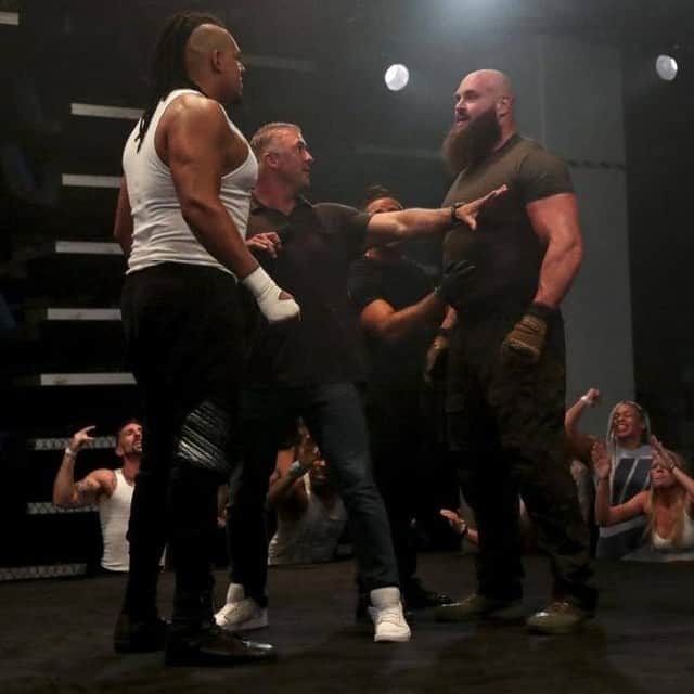 WWEさんのインスタグラム写真 - (WWEInstagram)「It's #BraunStrowman vs. the UNDEFEATED @dabbakato tomorrow night in #RawUnderground! Who ya got? 👇」9月21日 7時00分 - wwe
