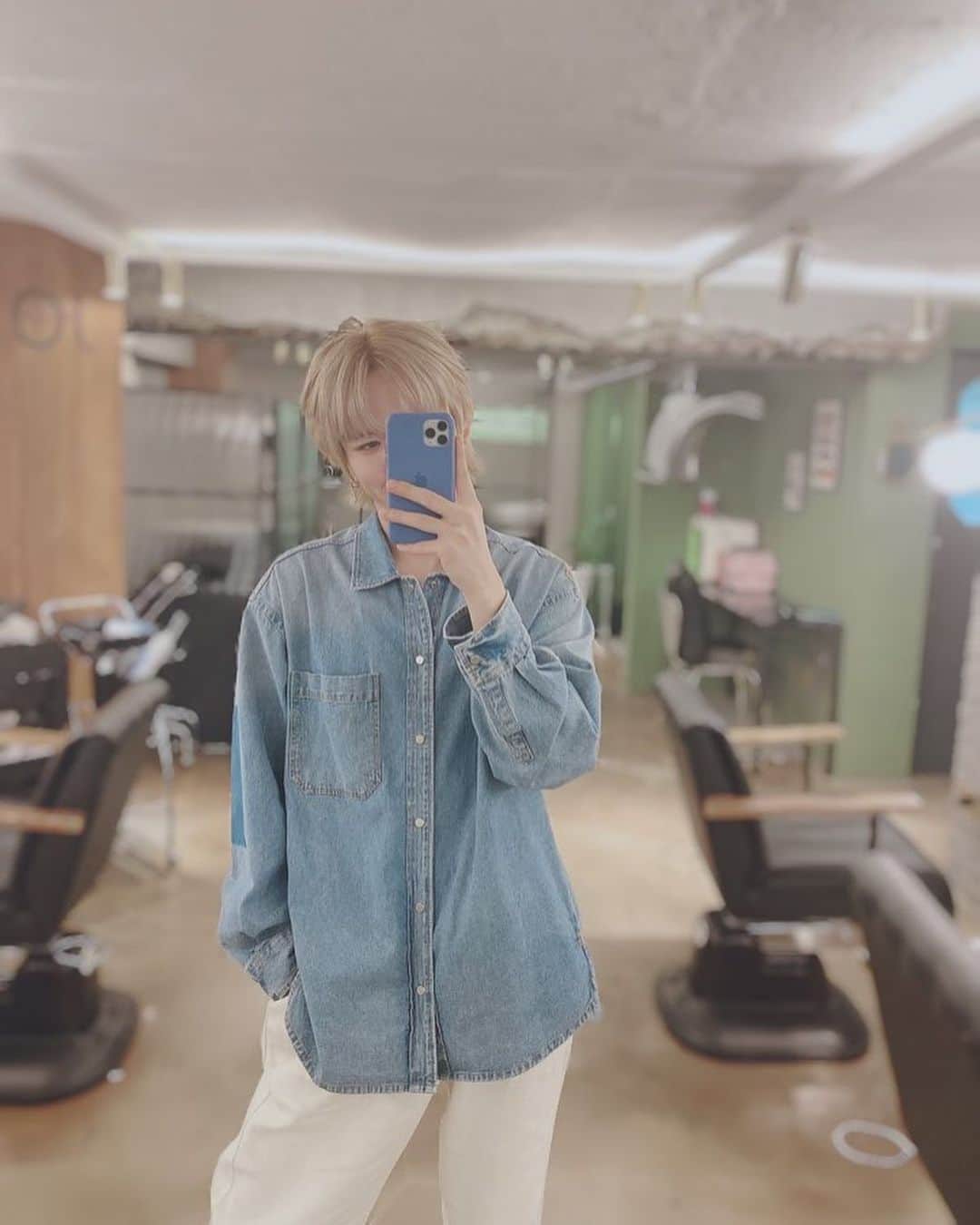 UP10TIONさんのインスタグラム写真 - (UP10TIONInstagram)「거울셀카 #업텐션 #환희 #라이트💛」9月20日 22時06分 - u10t_official