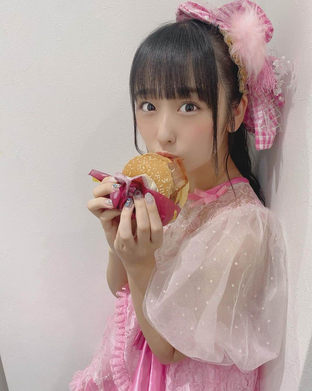 八木ひなたさんのインスタグラム写真 - (八木ひなたInstagram)「🍔」9月20日 22時11分 - yagihinata