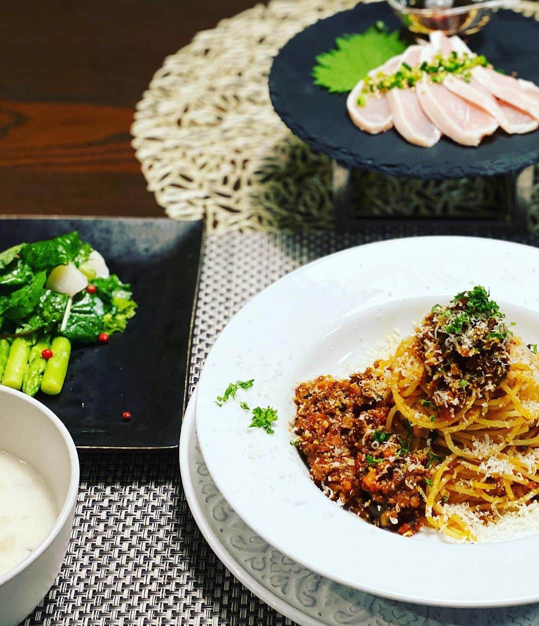 珠洲春希さんのインスタグラム写真 - (珠洲春希Instagram)「いつかの夕食🍴 #ミートソース #鶏胸肉 スープと🥗😋✨」9月20日 22時11分 - harukisuzu54