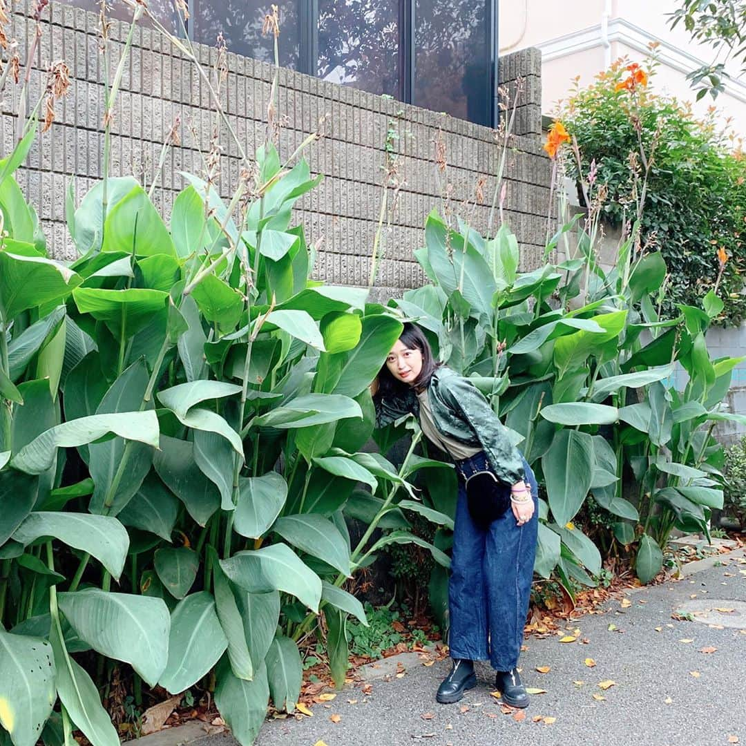 小川暖奈のインスタグラム：「明日（9/21）は、20時から『タラレバからの卒業』 新ネタと叩きたいネタやります〜 ヨシモト∞ドームⅠで待ってるぜ！🏄‍♀️🏜」